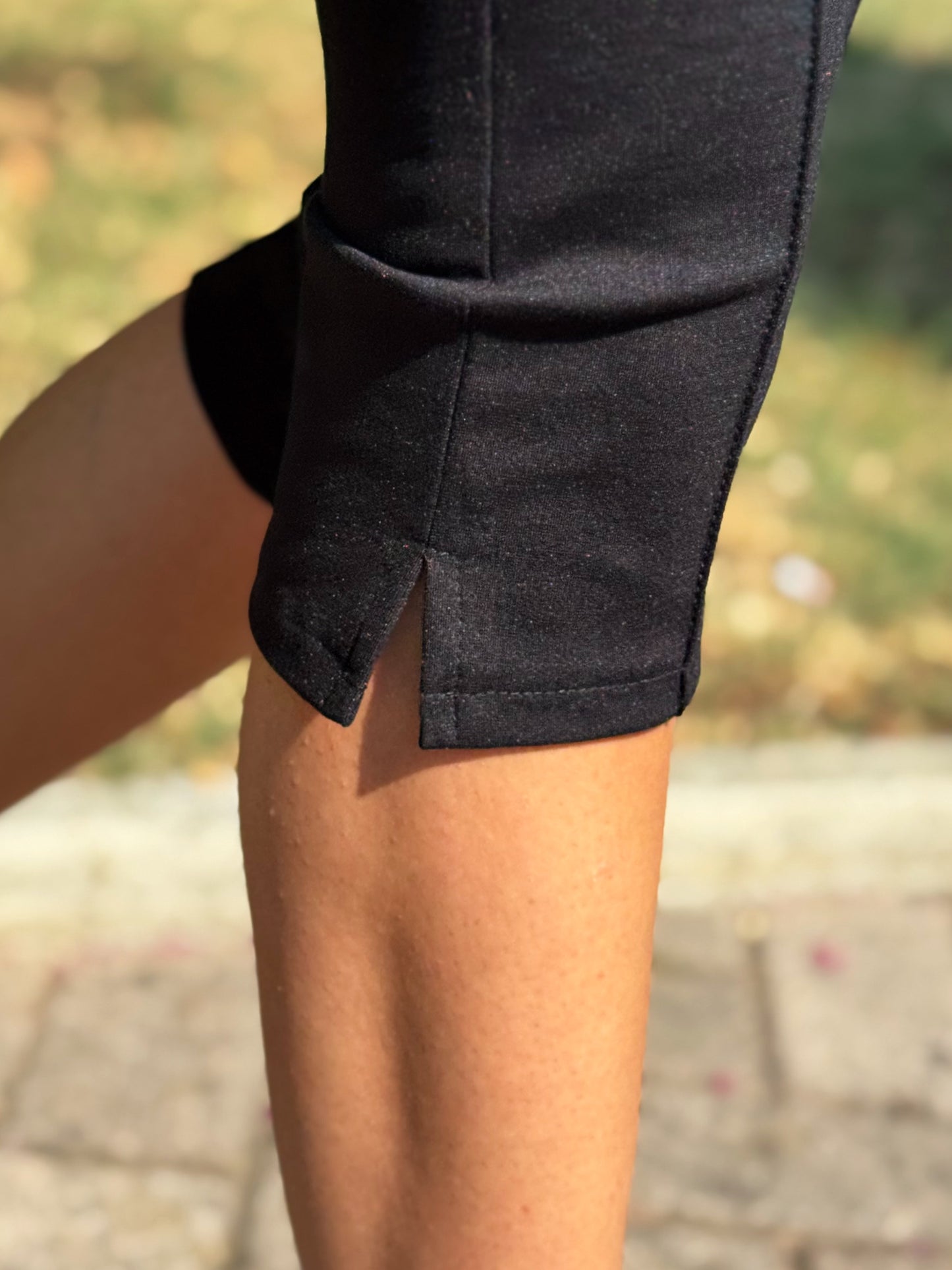 “PANTALONE CAPRI PUNTO MILANO” Kontatto