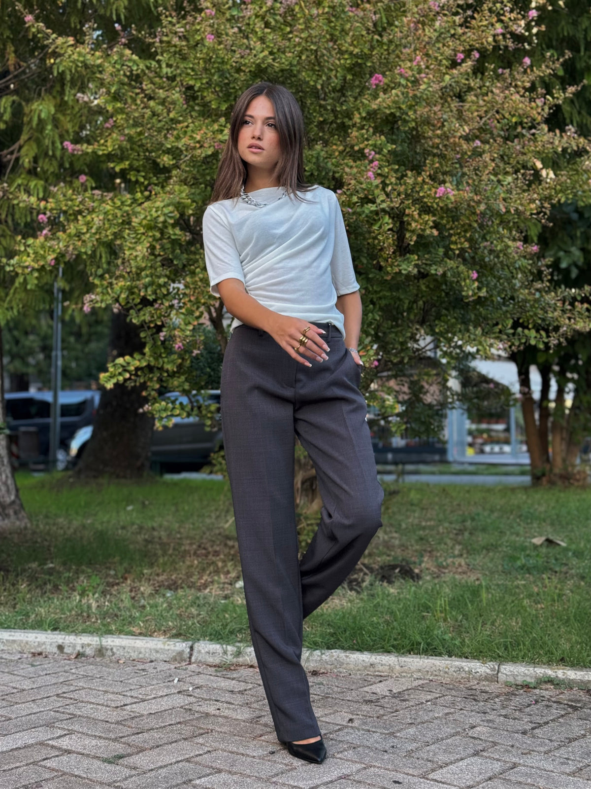 “PANTALONE SIGARETTA” Kontatto