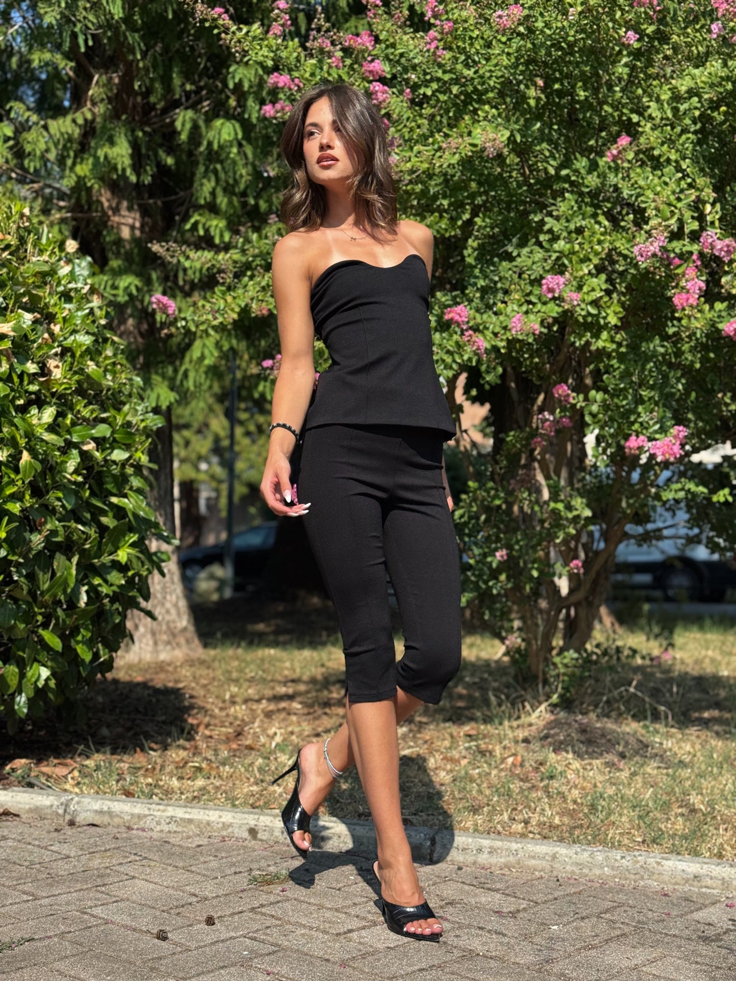“PANTALONE CAPRI PUNTO MILANO” Kontatto