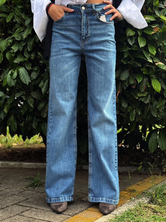 “JEANS LONDON DENIM” Have one