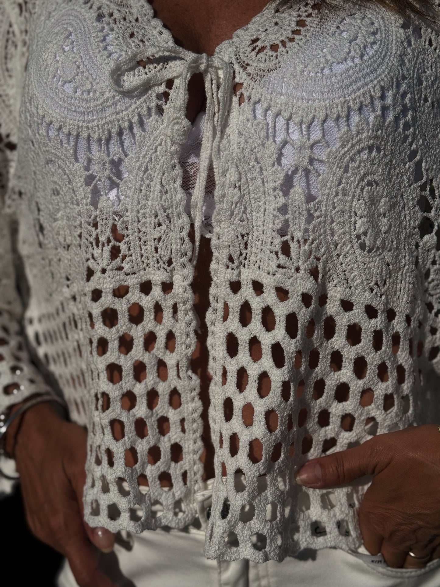 “CARDIGAN CON LACCI CROCHET” susy mix