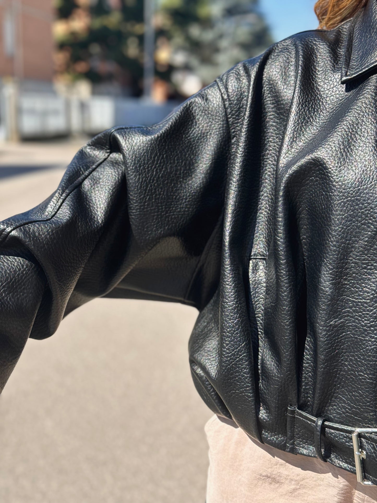 “BOMBER ECOPELLE” Kontatto