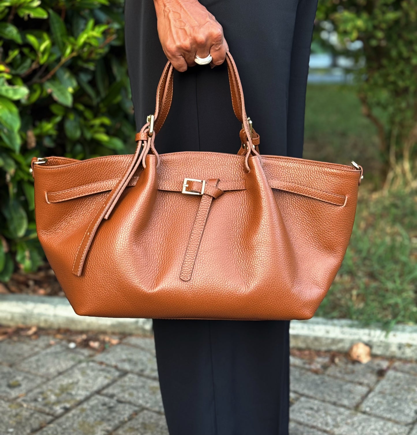 “BORSA IN PELLE”