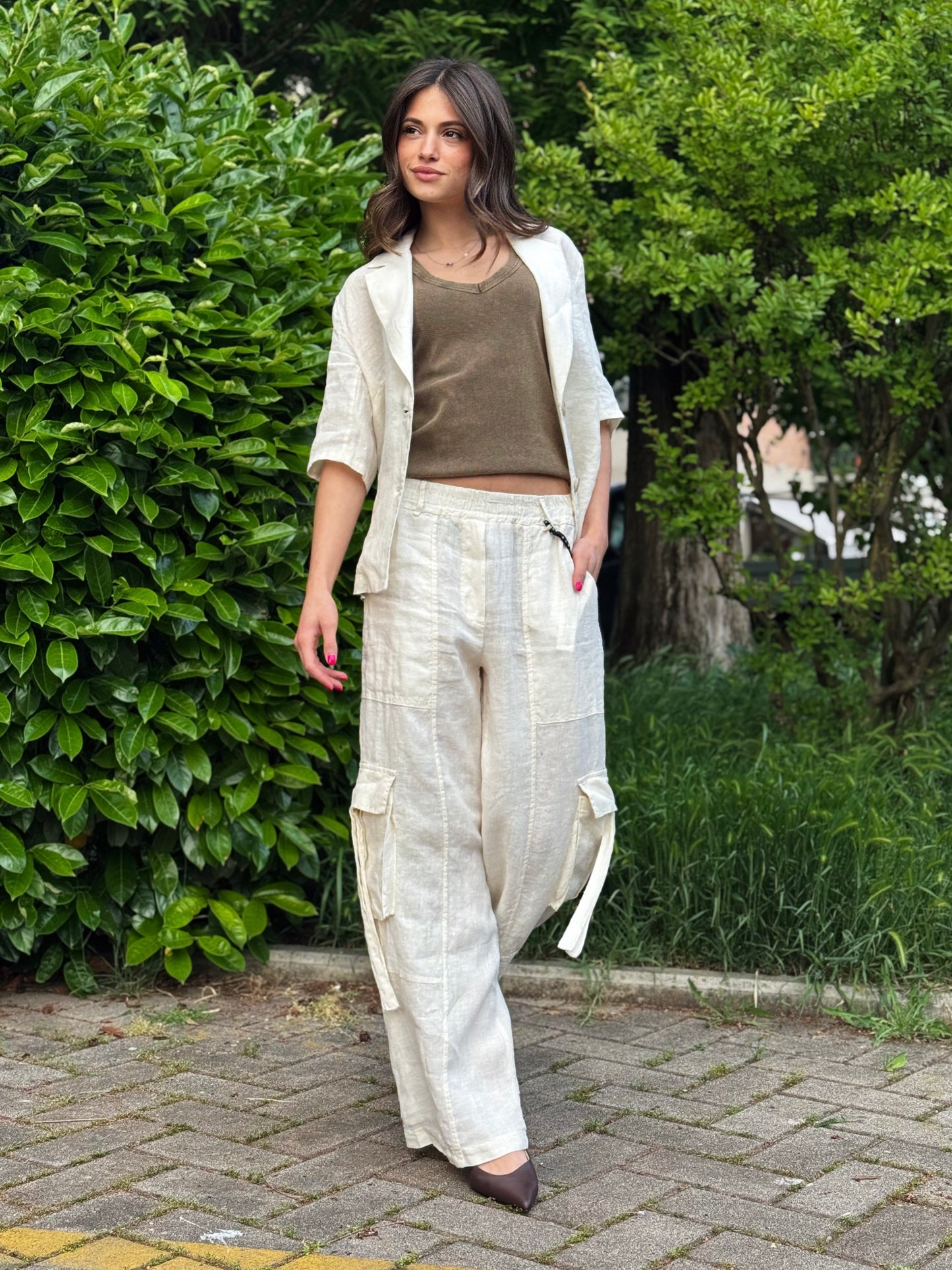 “PANTALONE CARGO IN LINO” Have one