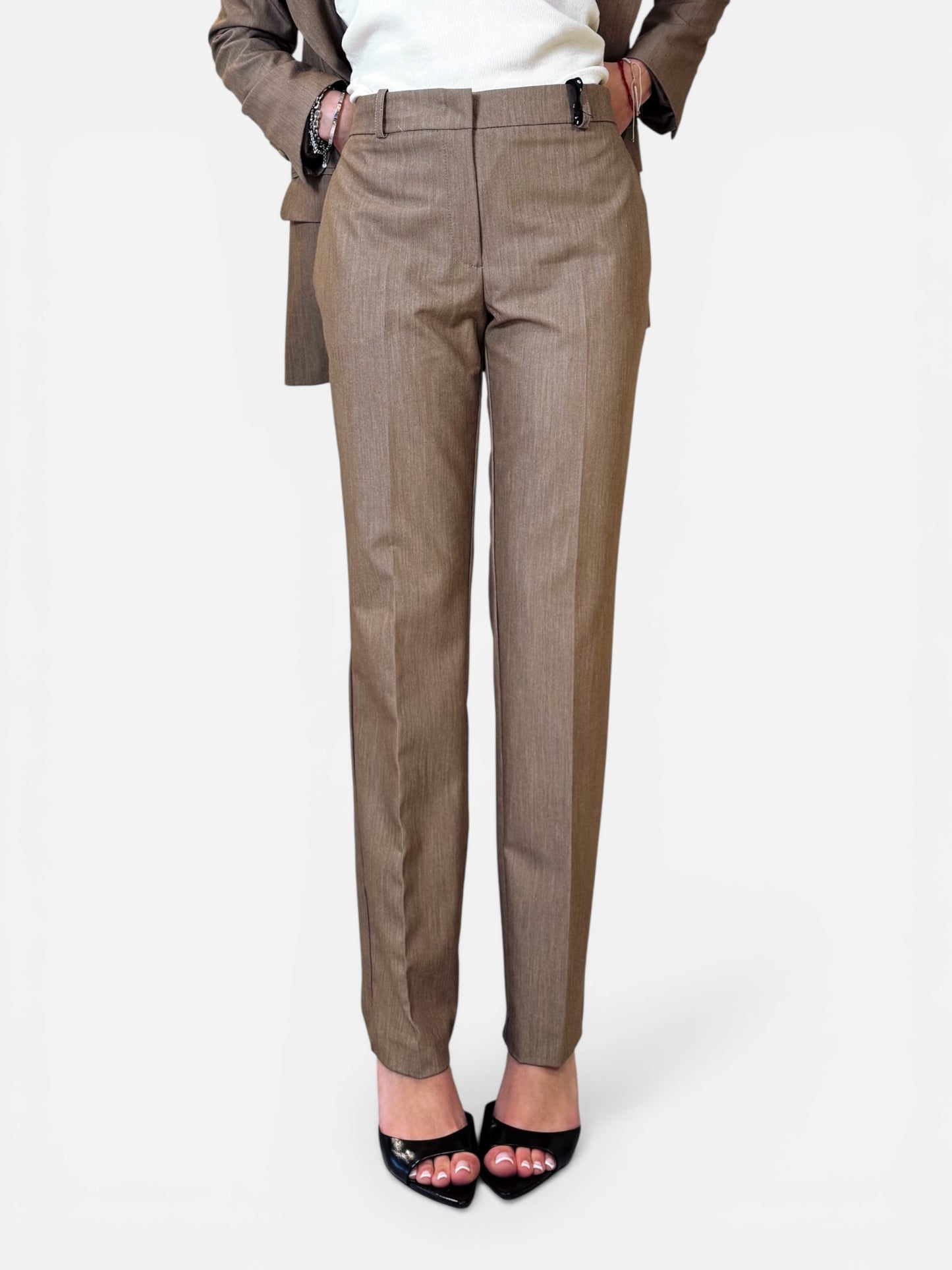 “PANTALONE SLIM” Have one