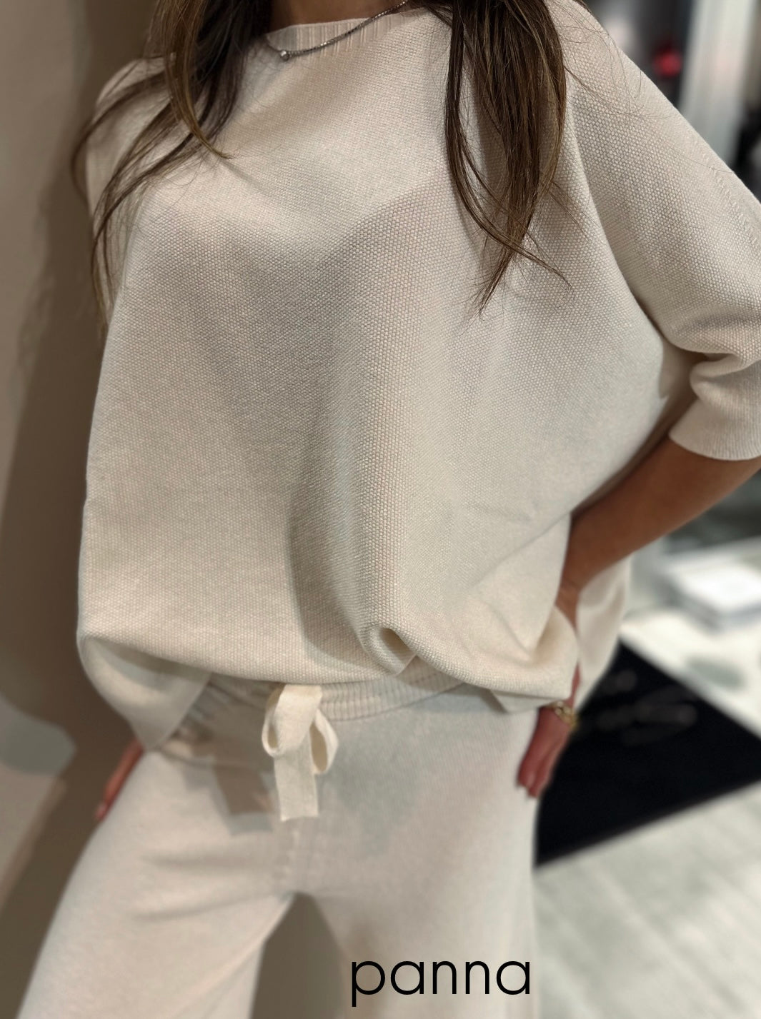 "MAGLIA CROPPED MANICA CORTA" Kontatto