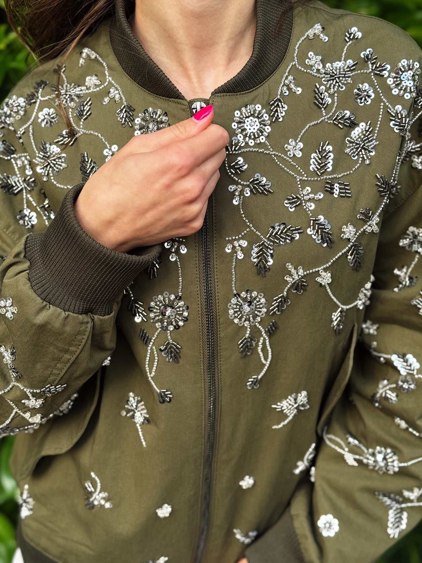 “BOMBER RICAMI” Kontatto