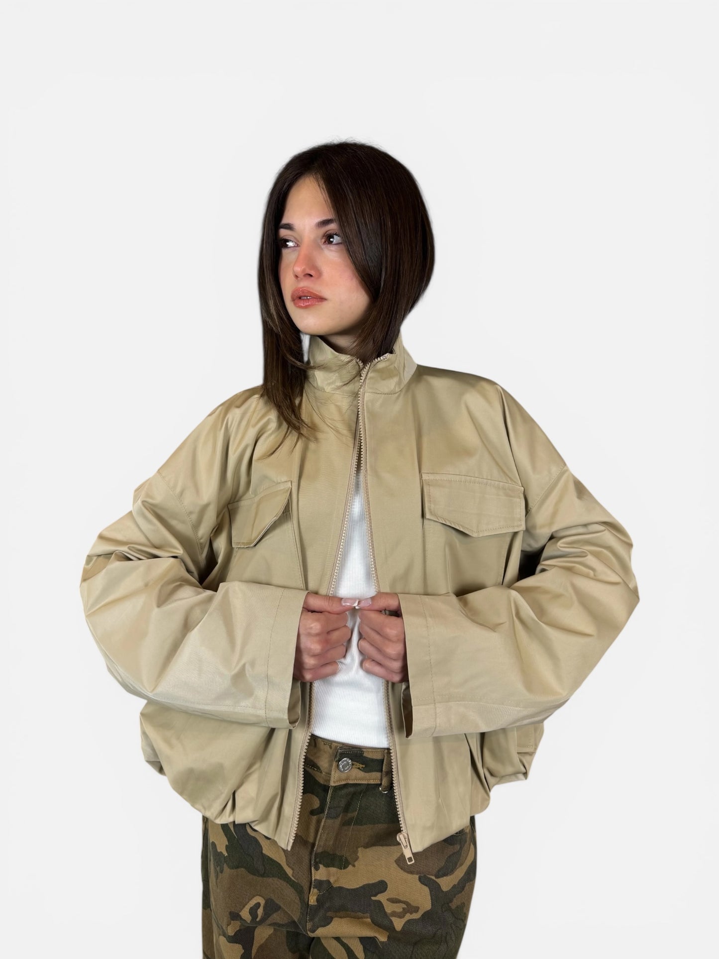 “BOMBER ZIP” kontatto