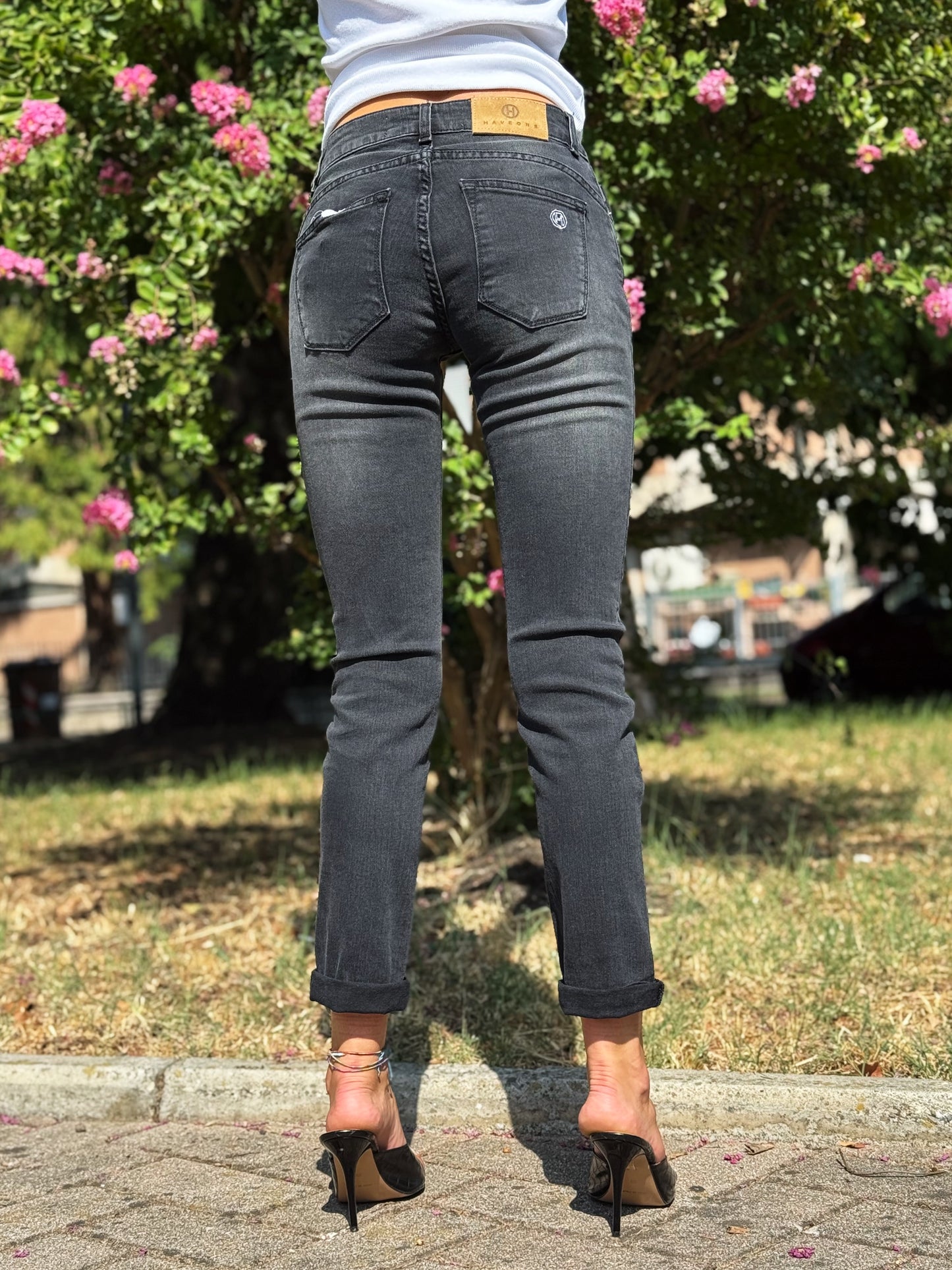 “JEANS MODELLO ADELE BLACK” Have one