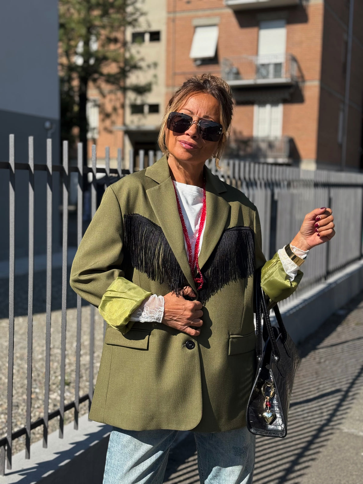 “BLAZER CON FRANGE” Have one