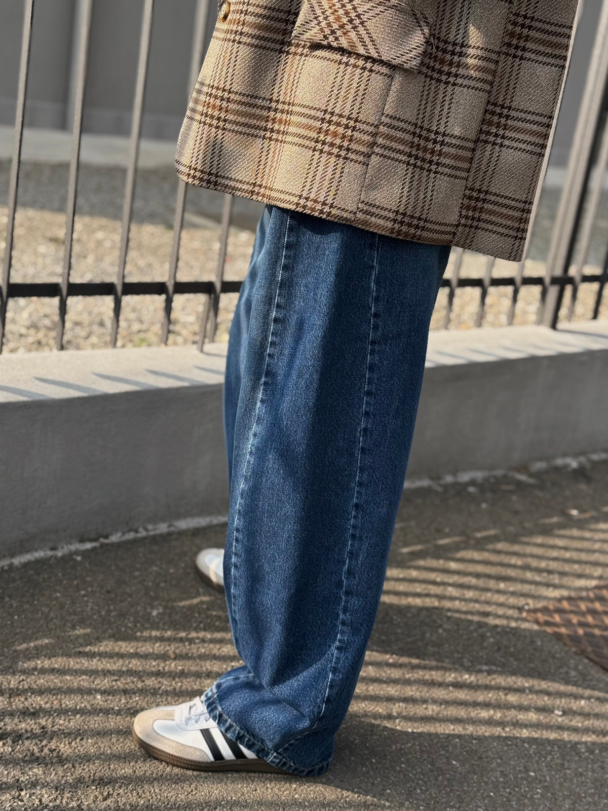 “JEANS MODELLO LUCY DENIM” Have one