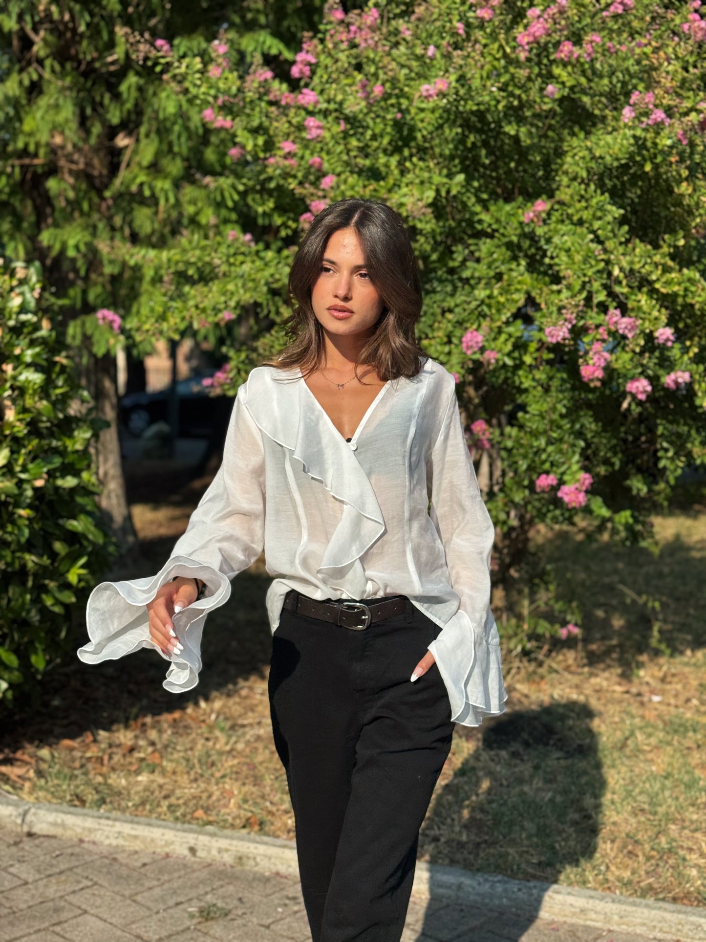 “CAMICIA CON ROUCHES” Kontatto