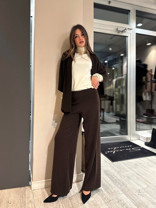 “PANTALONE IN MAGLIA” Kontatto