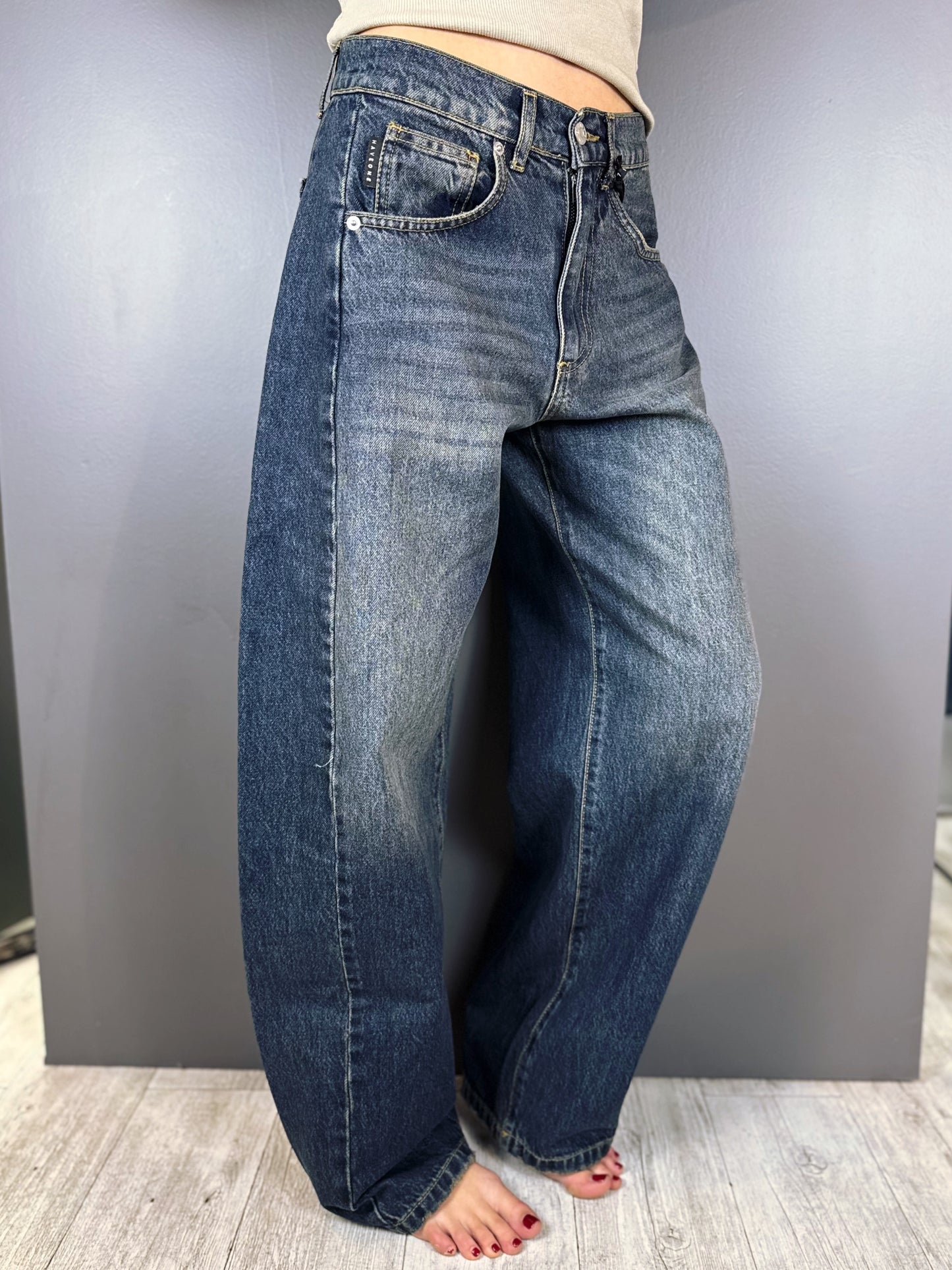 “JEANS MODELLO LUCY” Have one