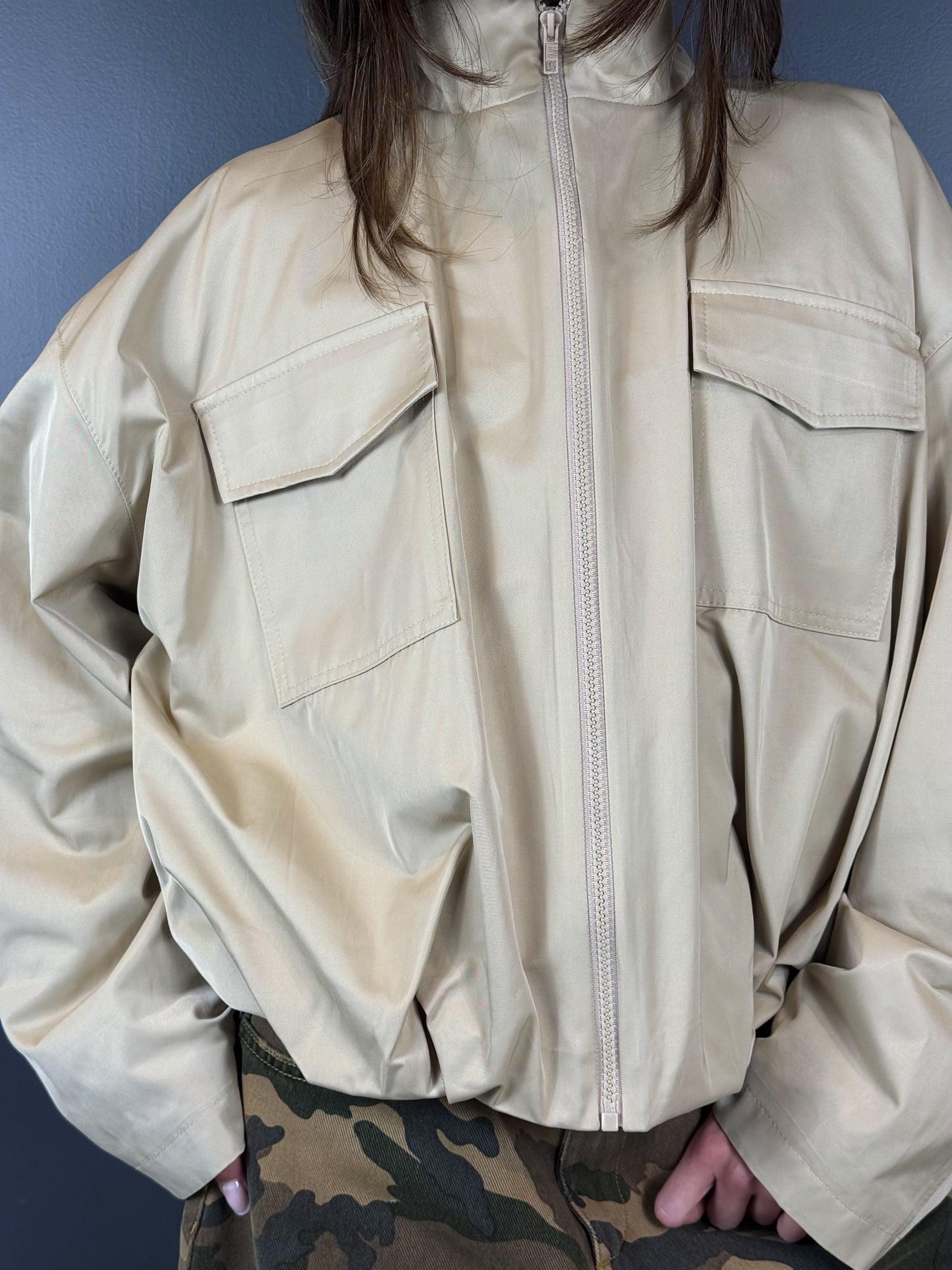 “BOMBER ZIP” kontatto