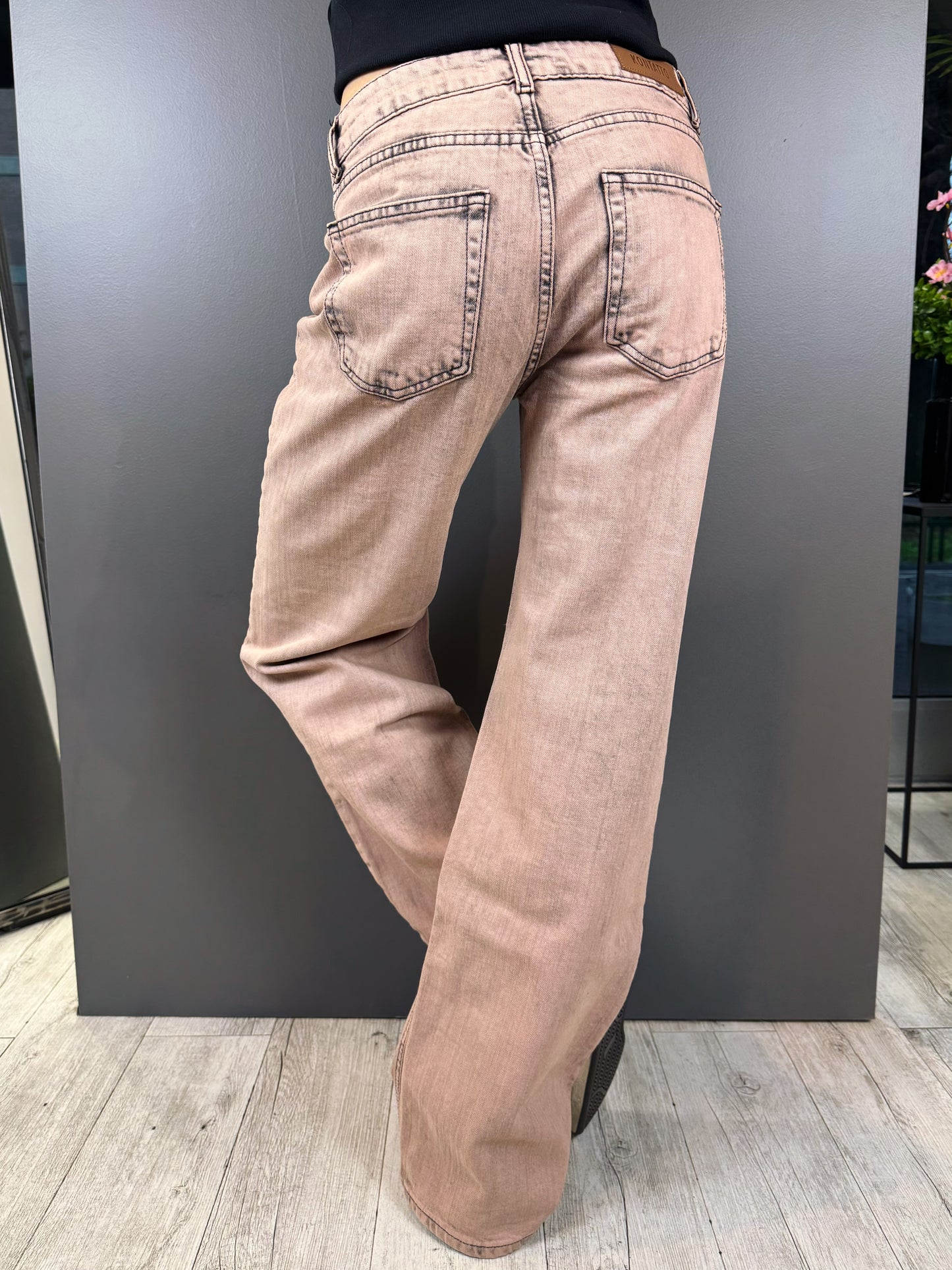 “JEANS STRAIGHT” kontatto