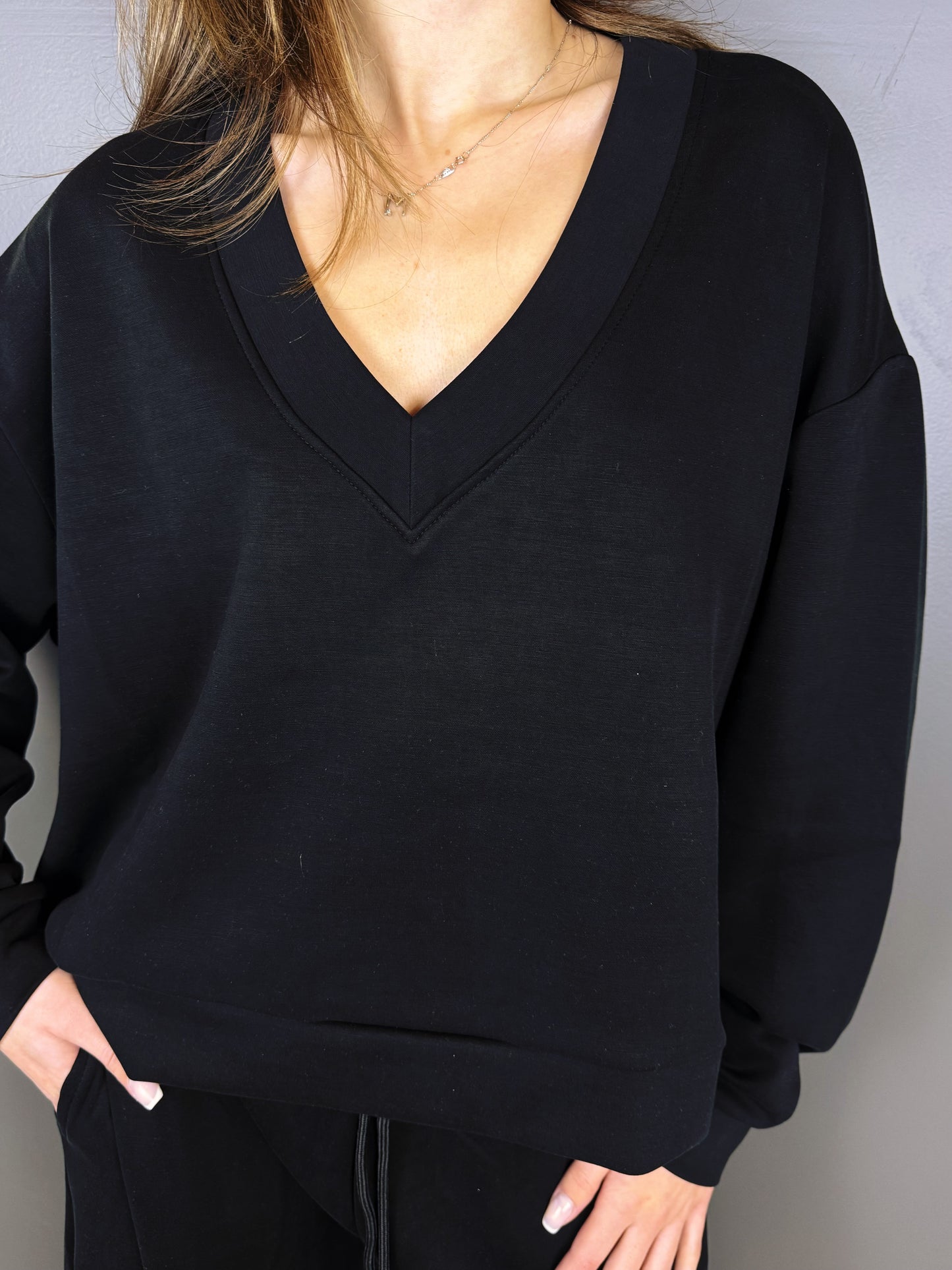 “BLUSA TUTA” Kontatto