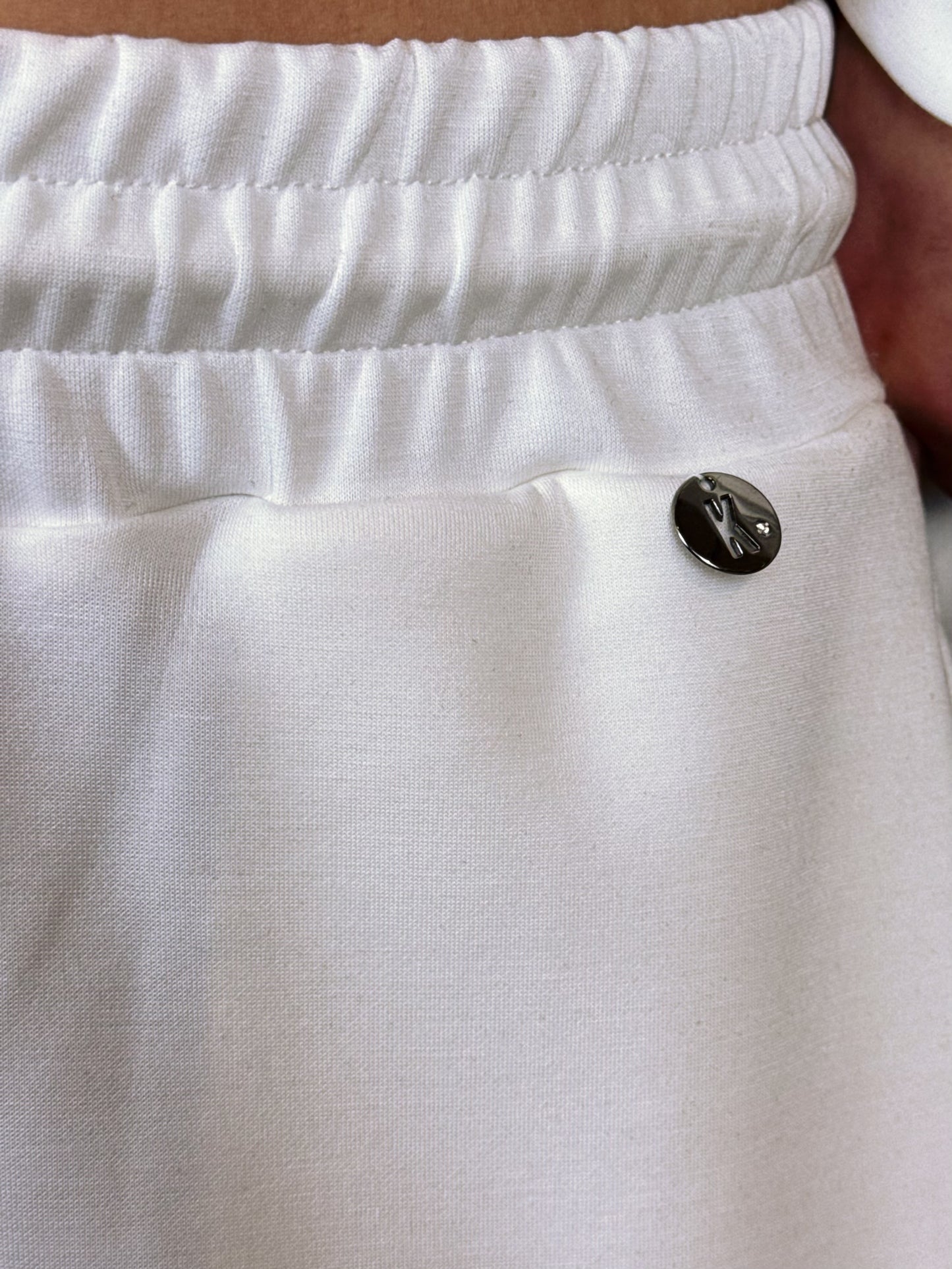 “PANTALONE TUTA” Kontatto