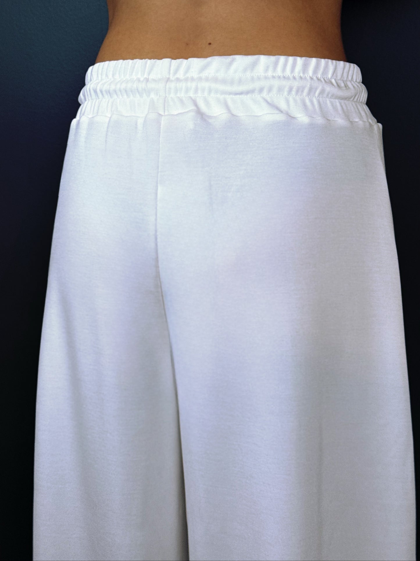 “PANTALONE TUTA” Kontatto