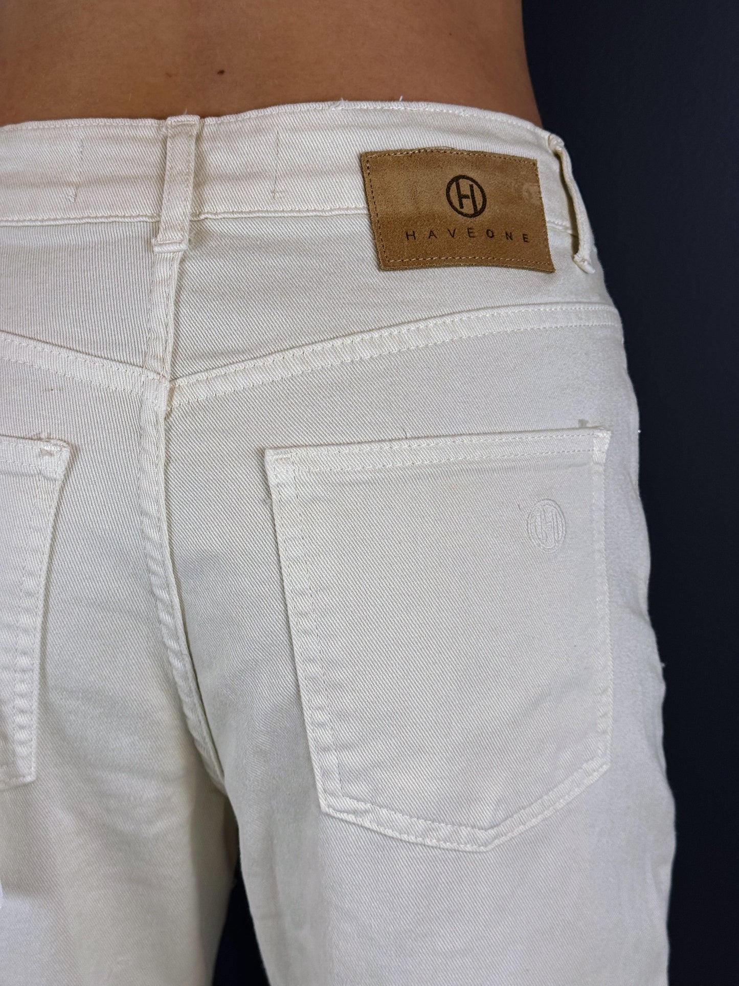 “JEANS MODELLO LOUIS” have one