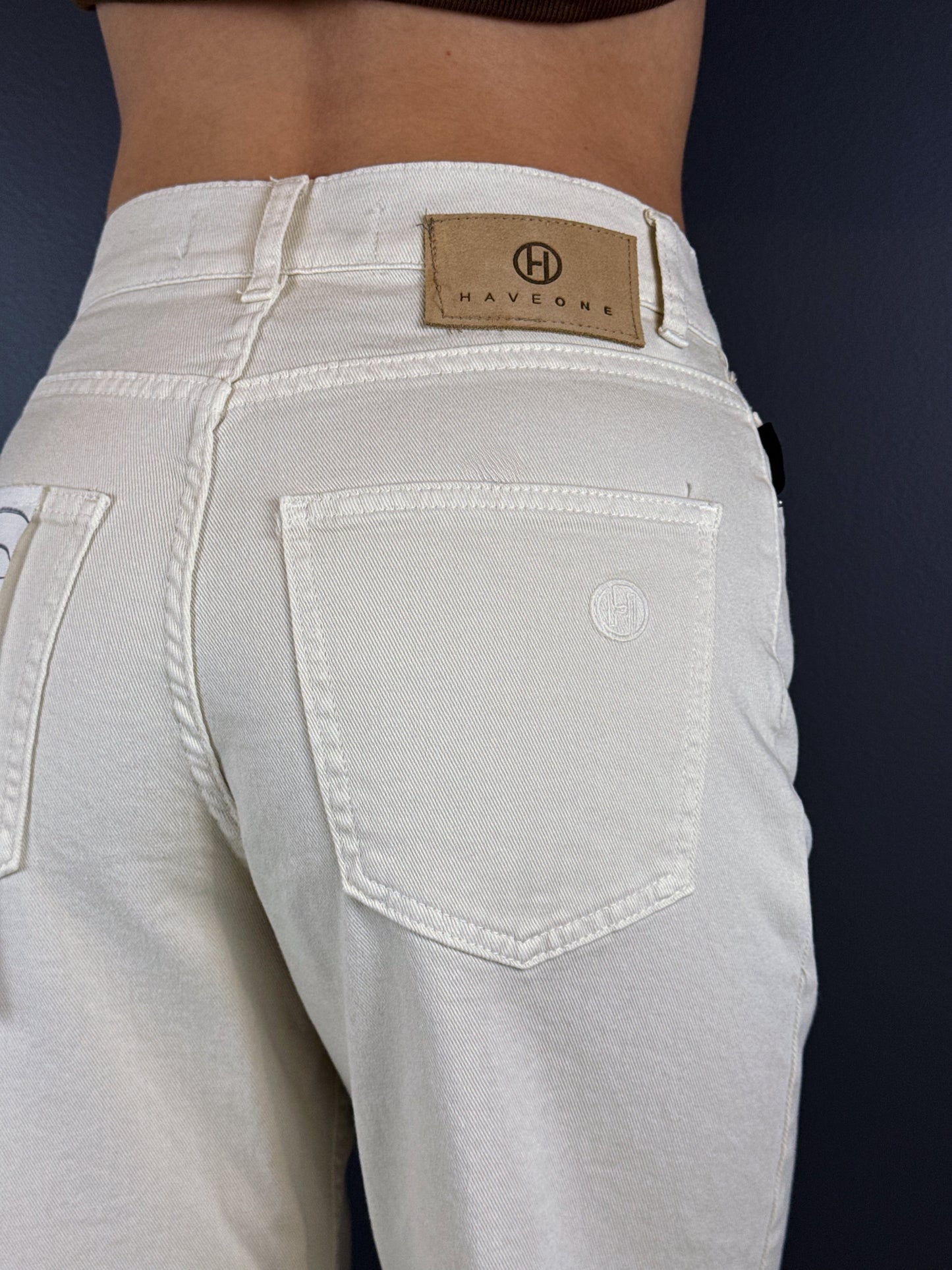 “JEANS MODELLO LONDON” have one