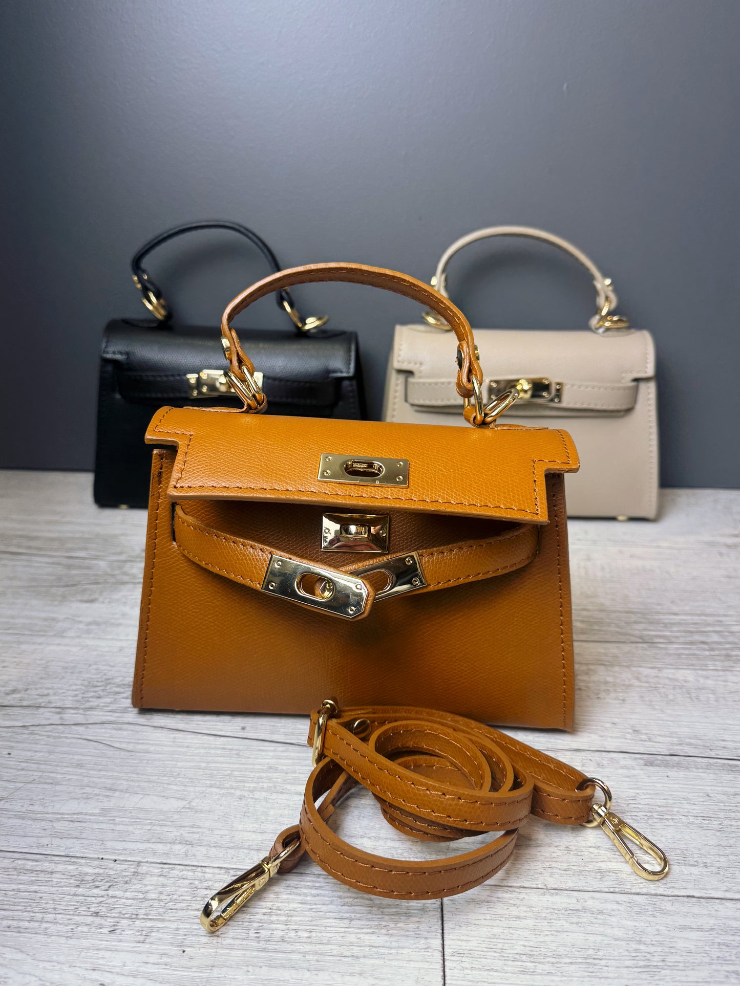 “MINI BAG IN PELLE”