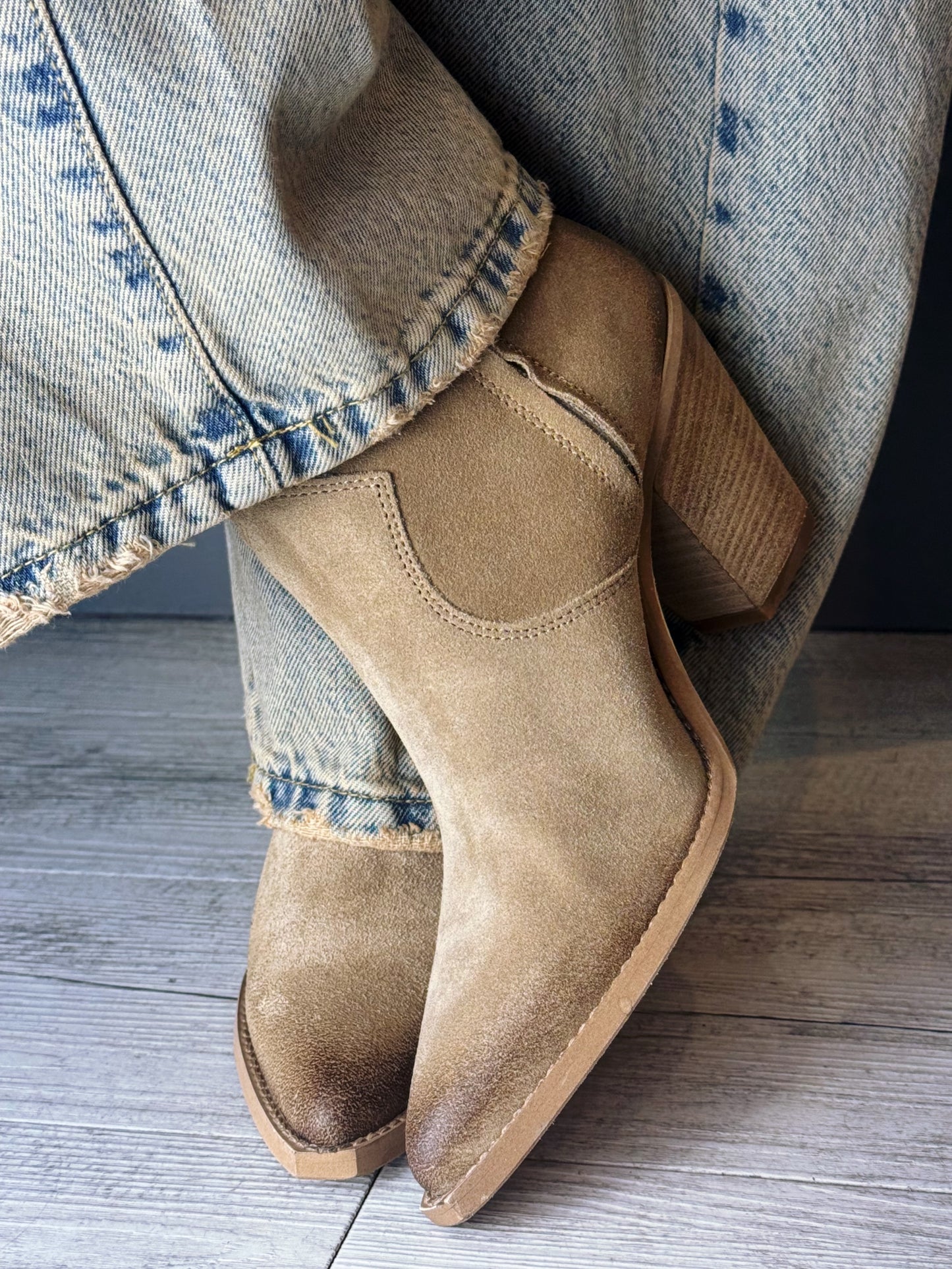 “TEXANO IN CAMOSCIO” Ovyé