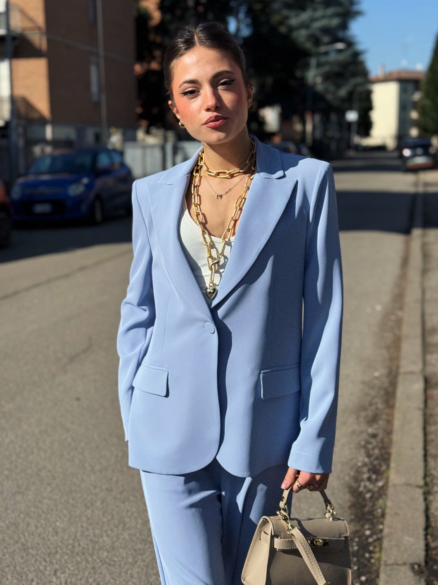 “TAILLEUR TESSUTO FLUIDO” Kontatto