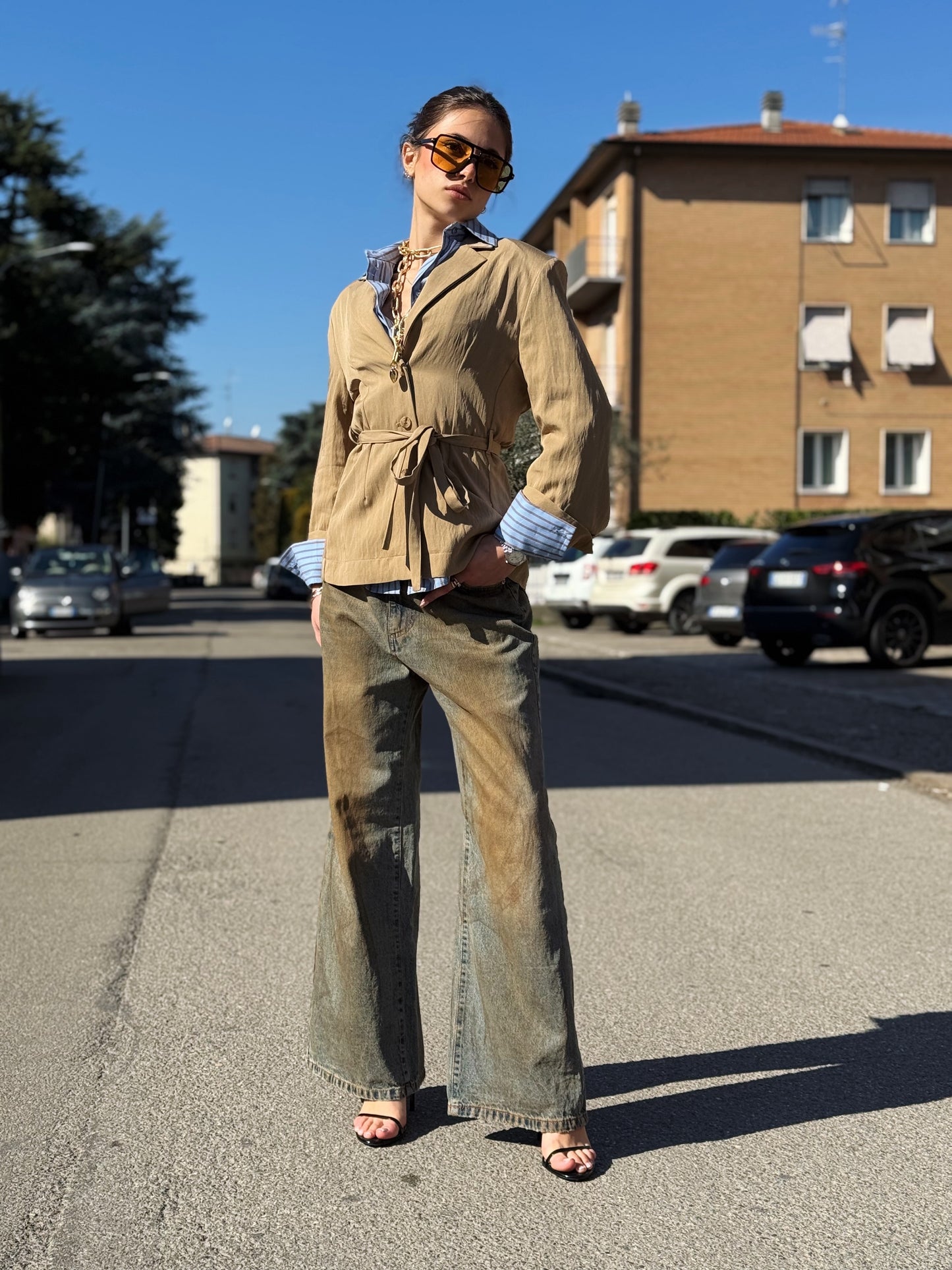 “GIACCA CON CINTURA” Kontatto