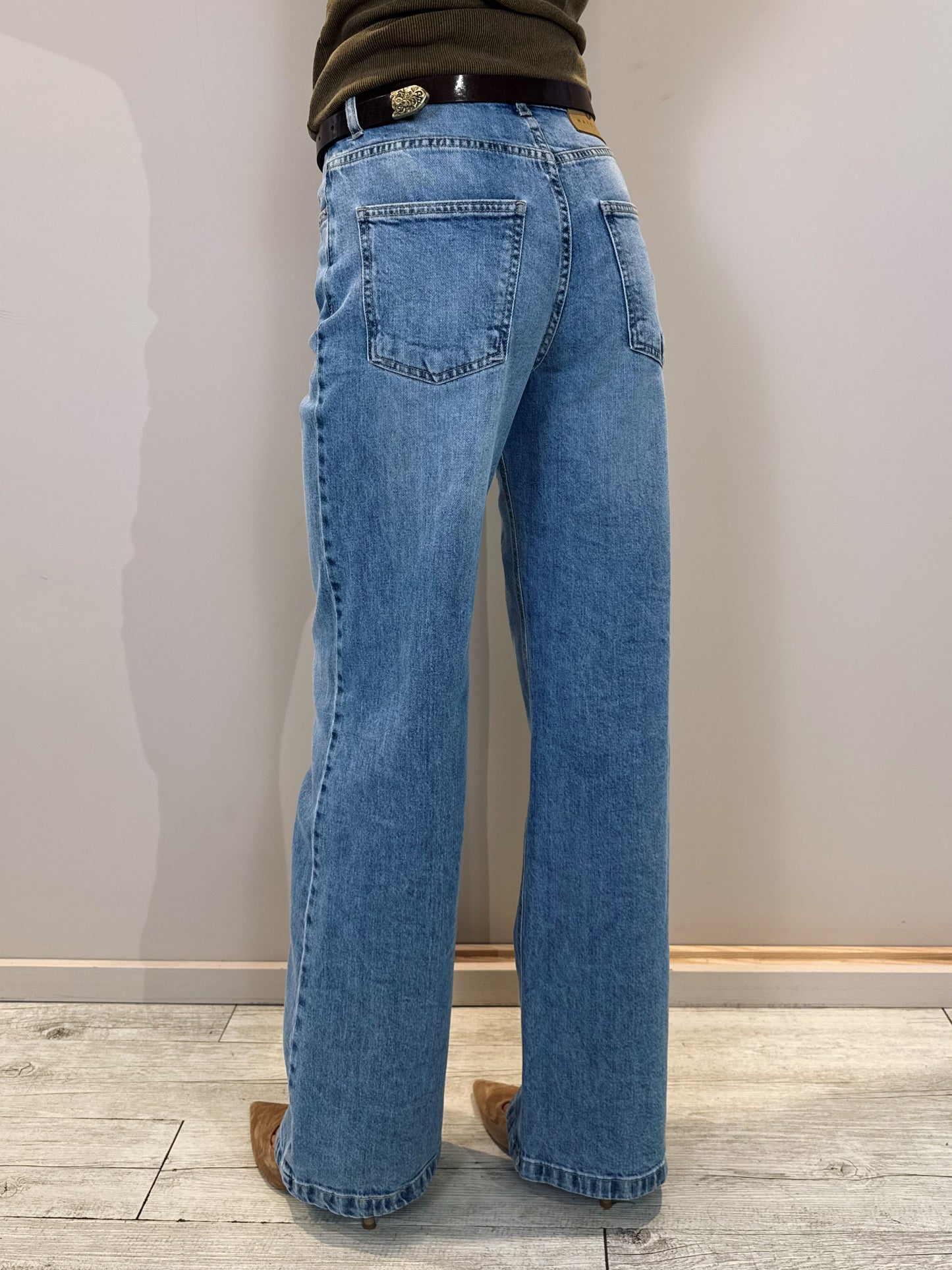 “JEANS MODELLO LONDON DENIM” have one