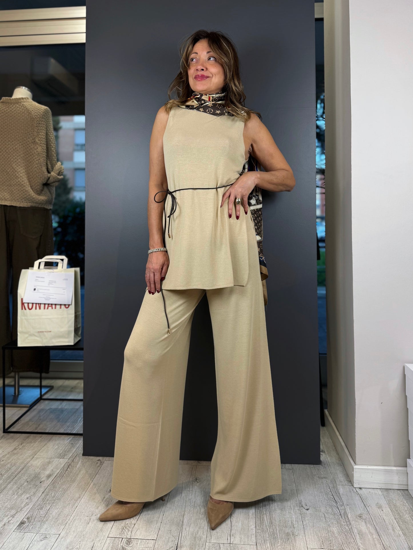 “GILET IN VISCOSA” Kontatto