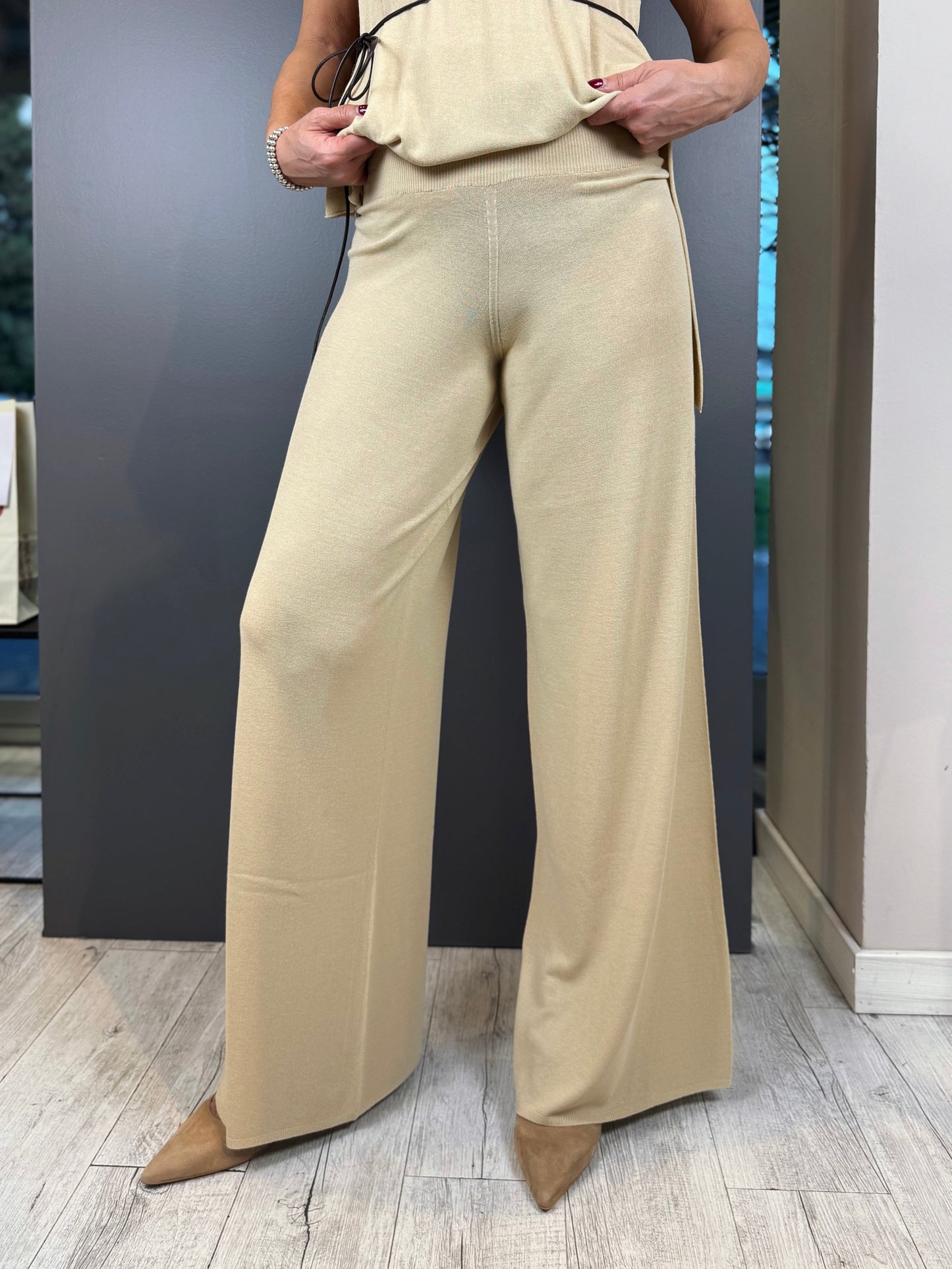 “PANTALONE IN VISCOSA” Kontatto