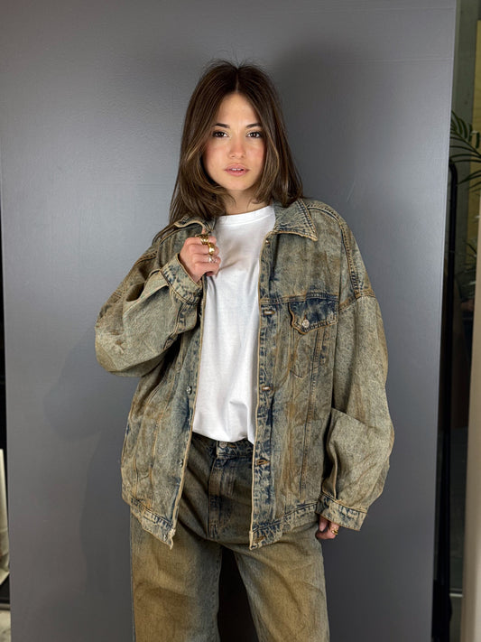 “GIACCA AMELIE” have one