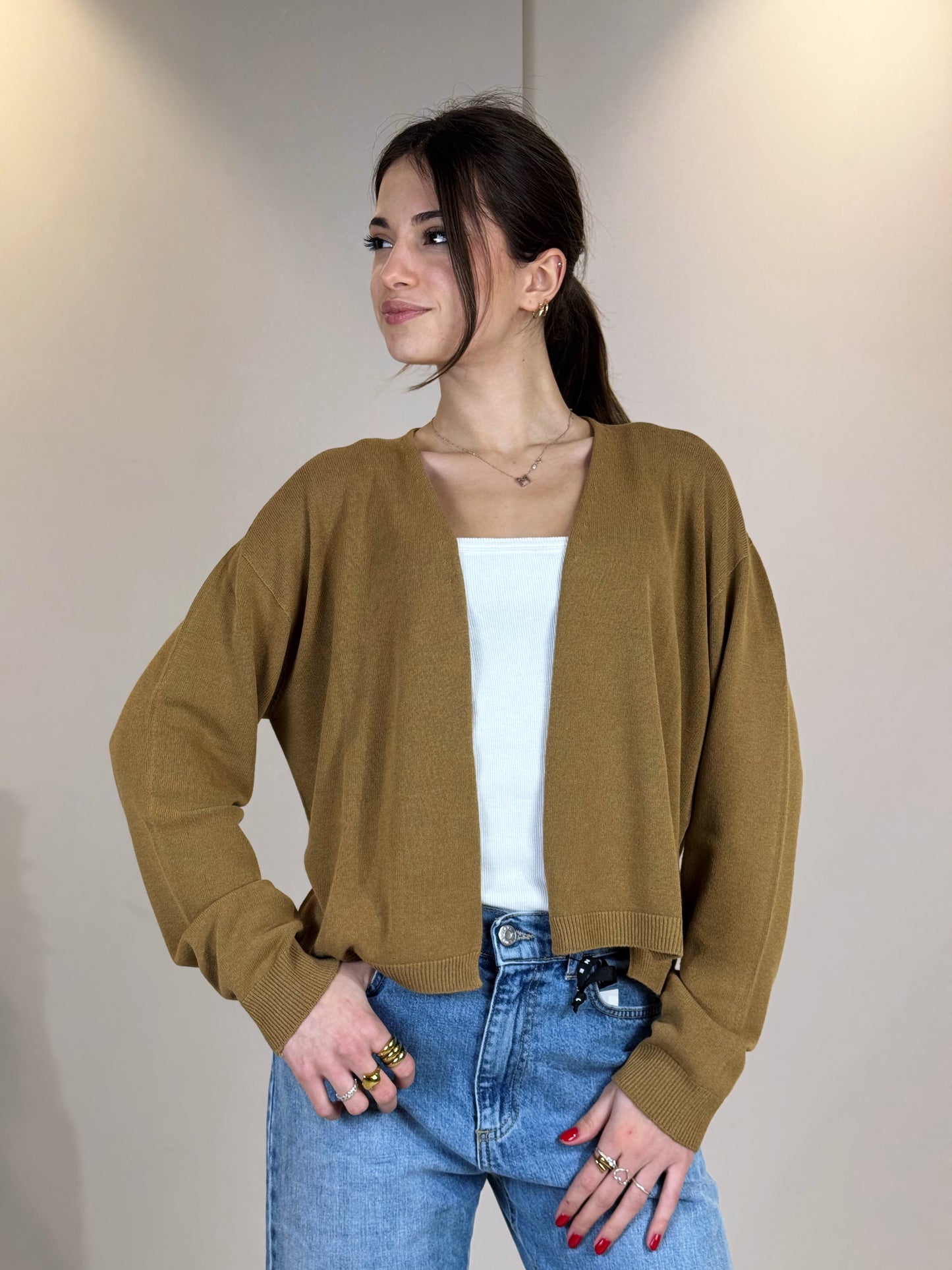 “CARDIGAN CORTO” Kontatto