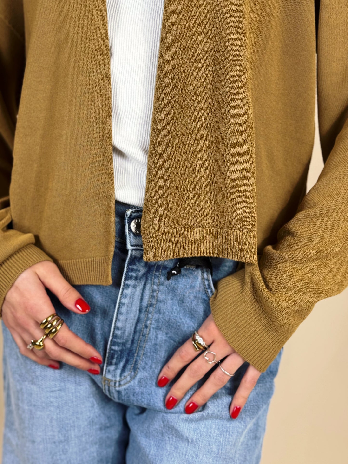 “CARDIGAN CORTO” Kontatto