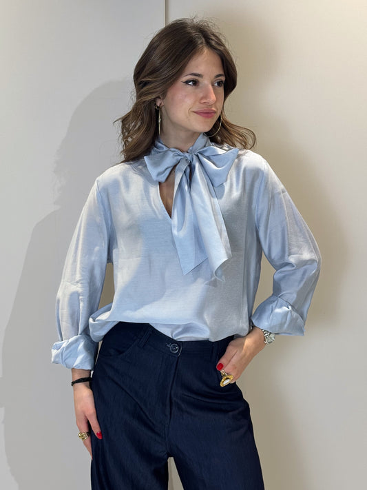 “CAMICIA SCOLLO A V” you decide