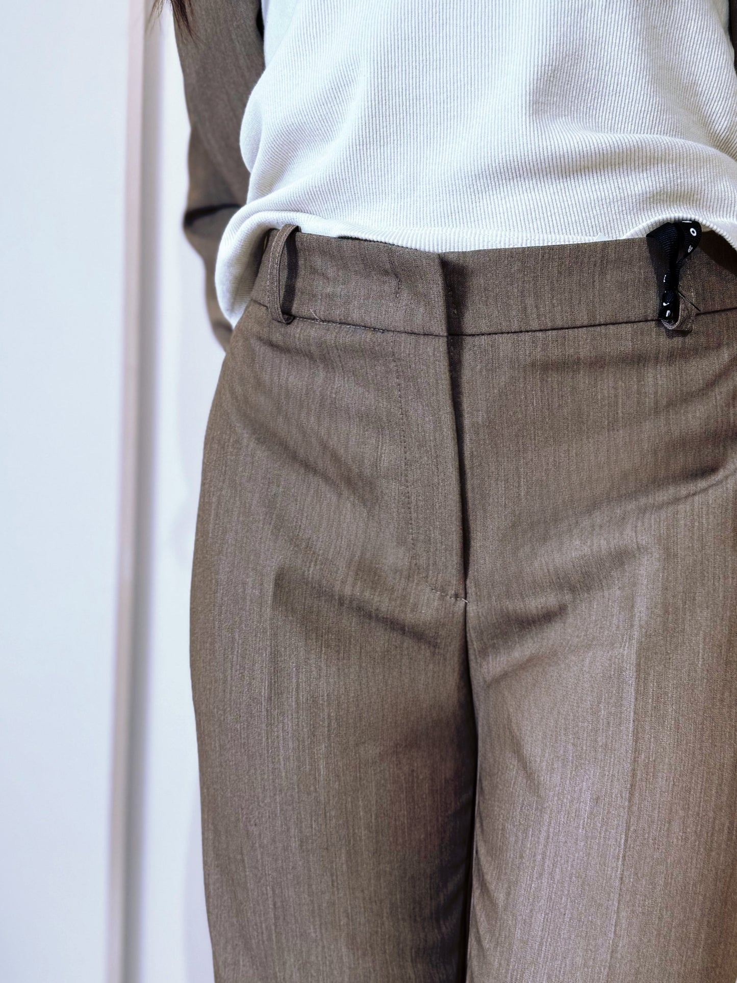 “PANTALONE SLIM” Have one