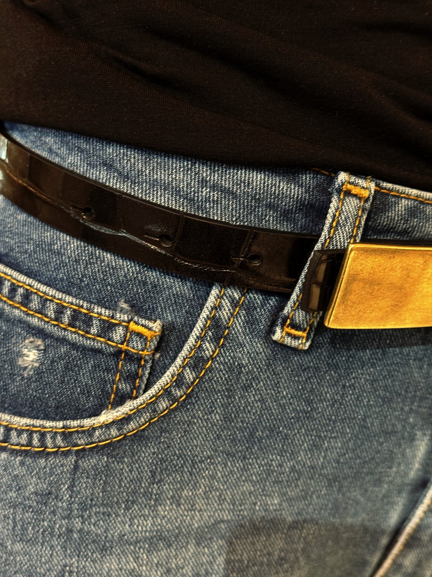 “CINTURA FIBBIA RETTANGOLARE” Susy mix