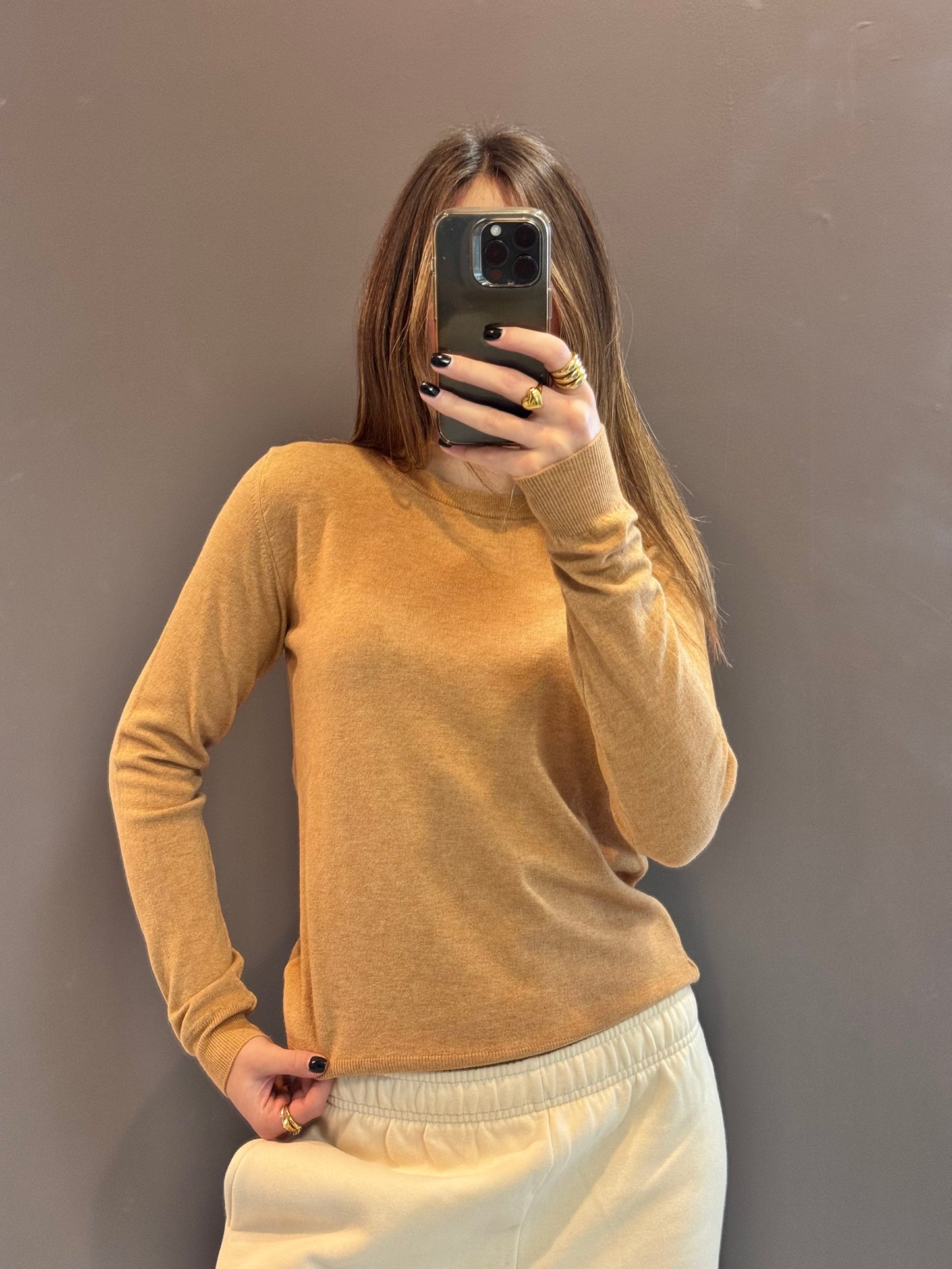 “MAGLIA GIROCOLLO” have one