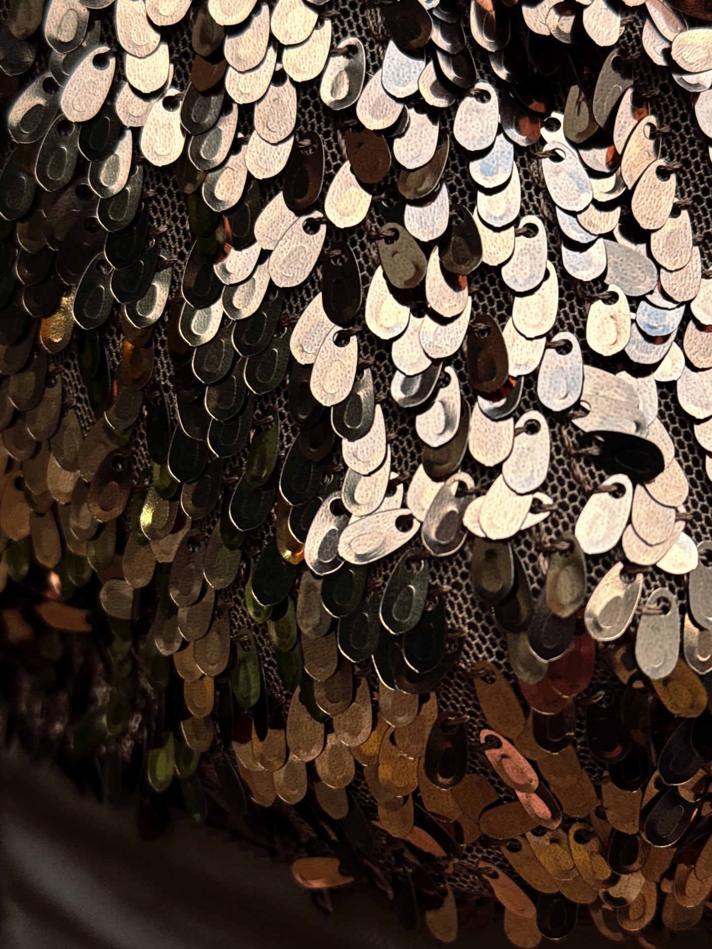 "TOP PAILLETTES BRONZO" have one