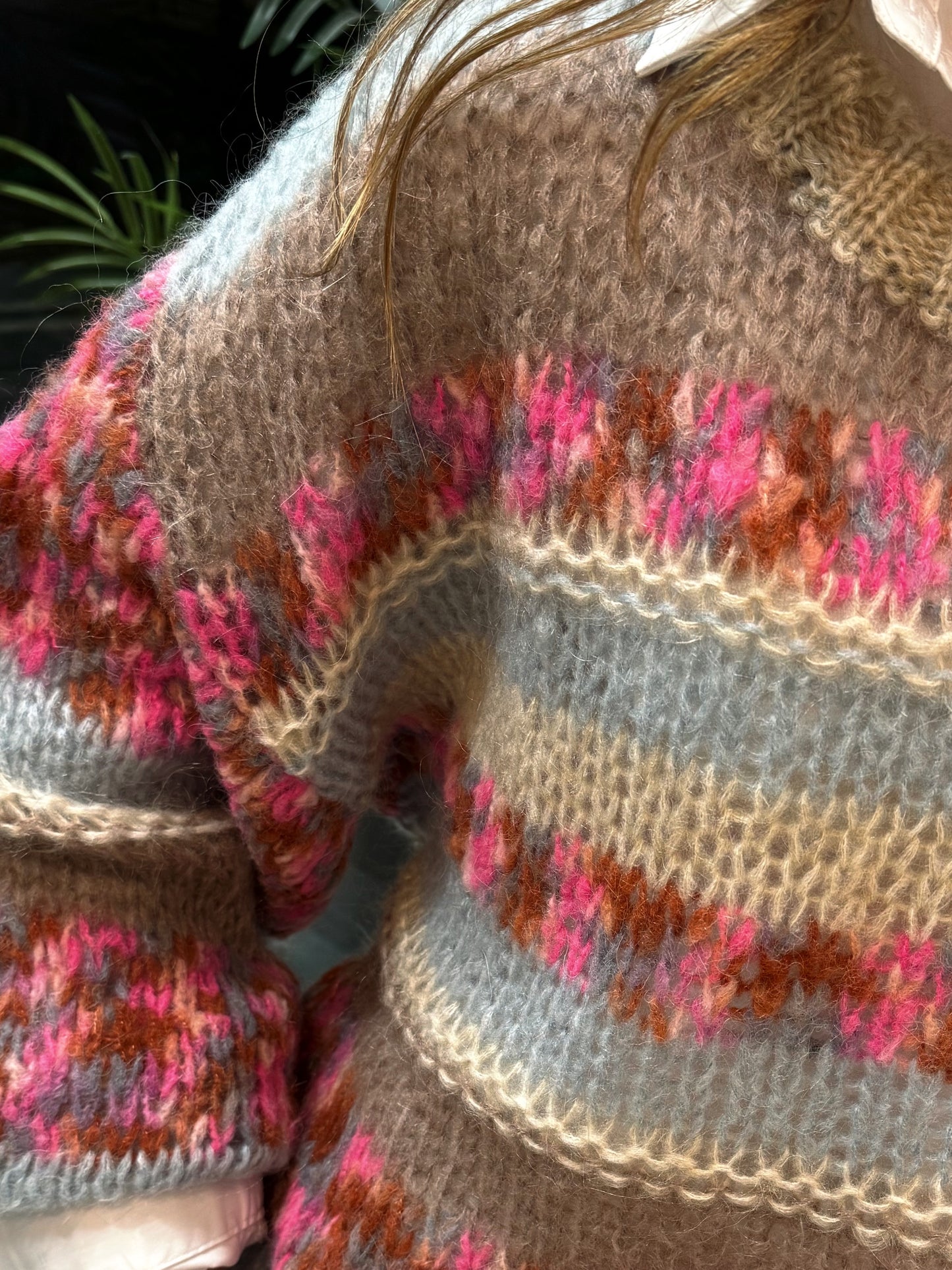 “MAGLIONE PAINT” have one