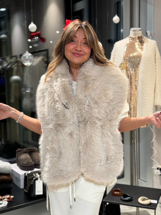 "STOLA IN ECOPELLICCIA" kontatto