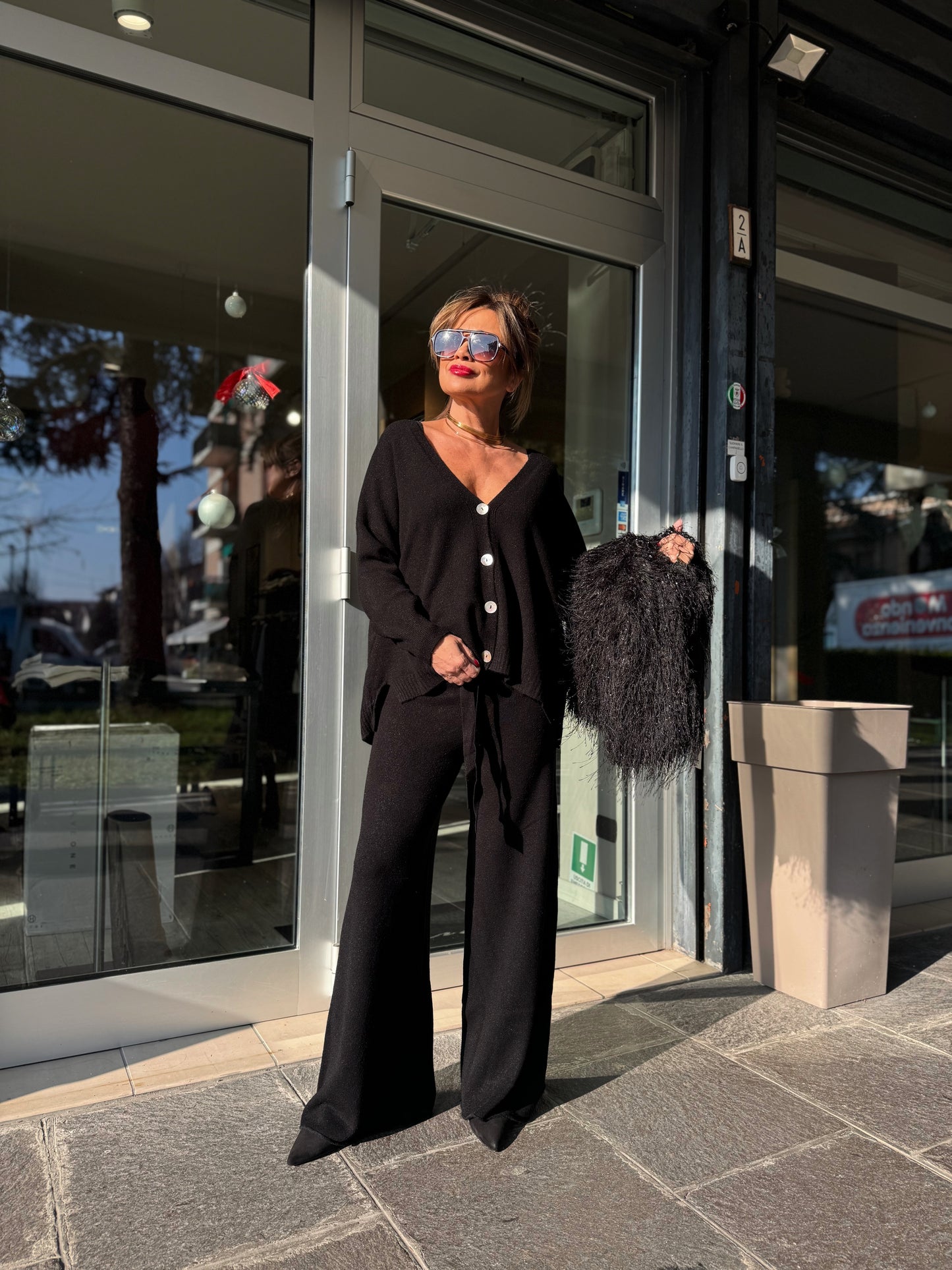 “PANTALONE CON COULISSE” Kontatto