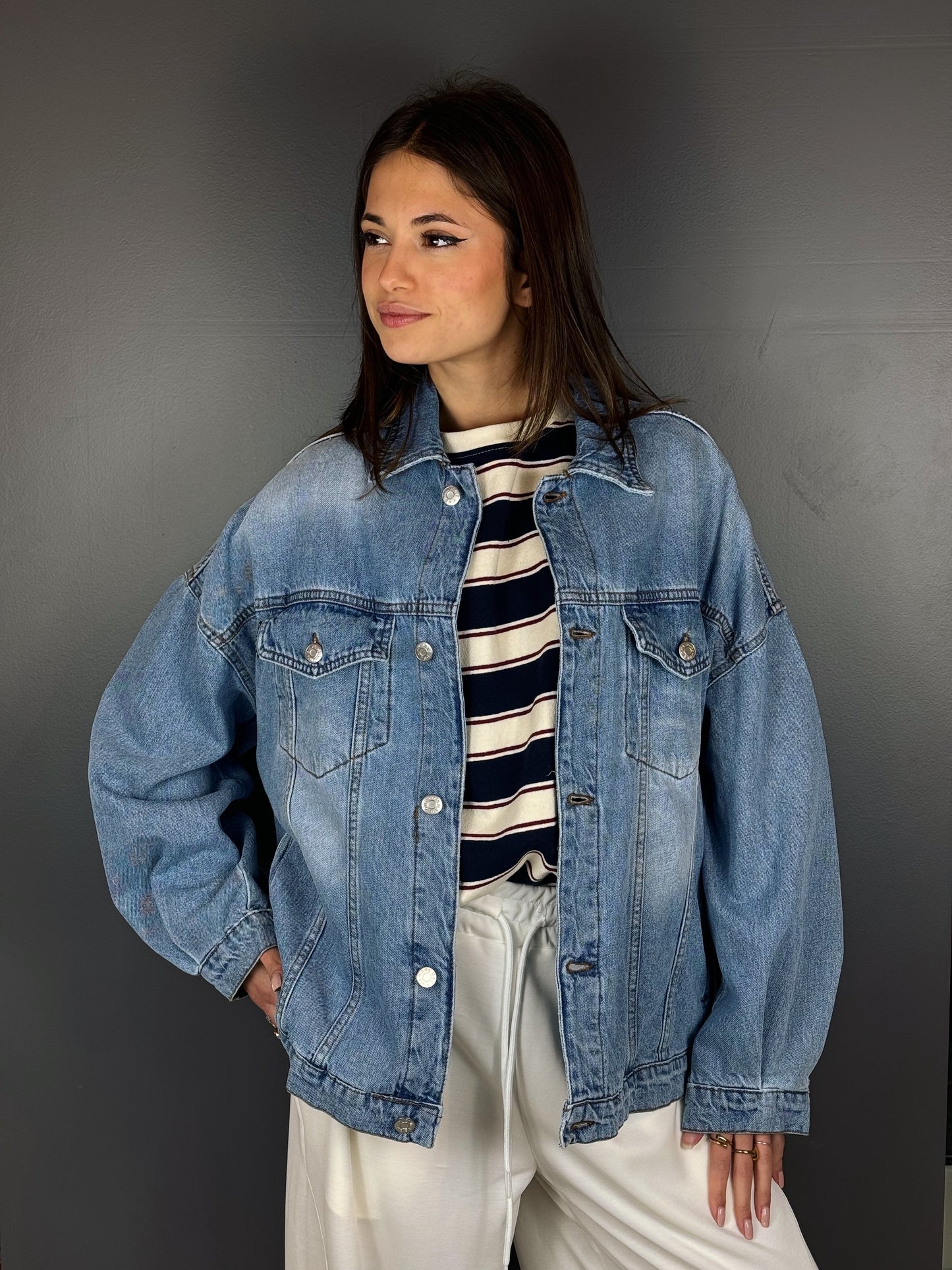 “GIUBBINO IN JEANS” have one