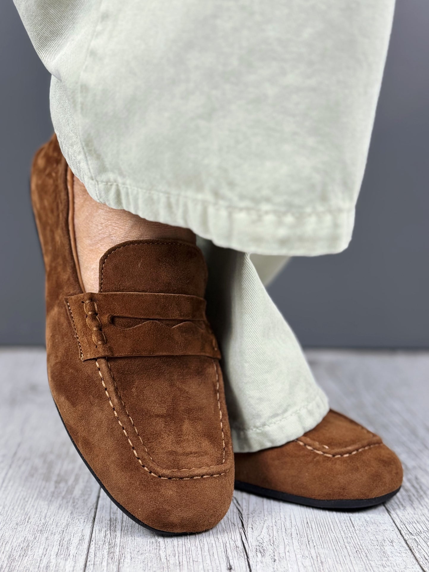 “MOCASSINO SCAMOSCIATO” Ovyé