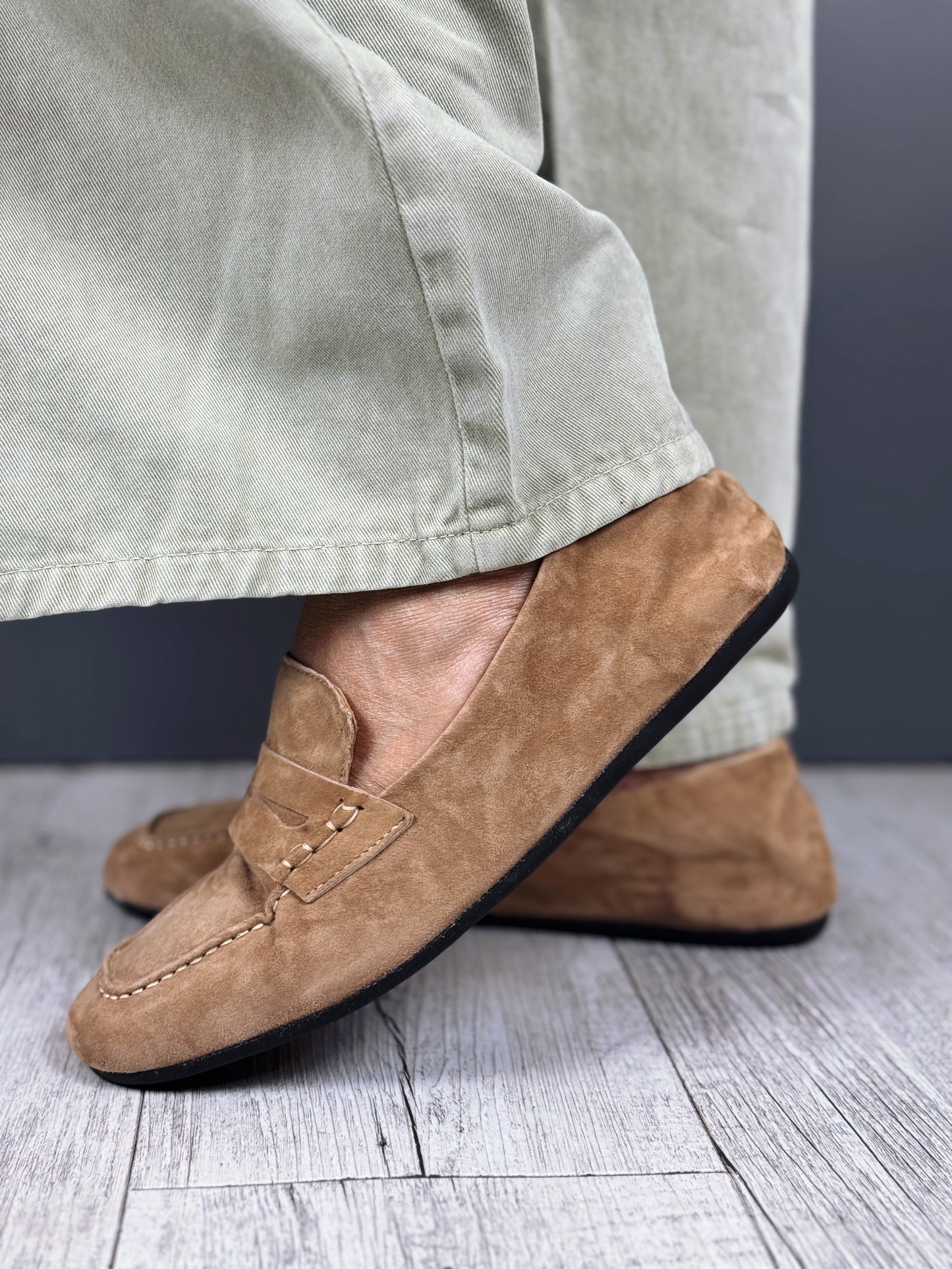 “MOCASSINO SCAMOSCIATO” Ovyé