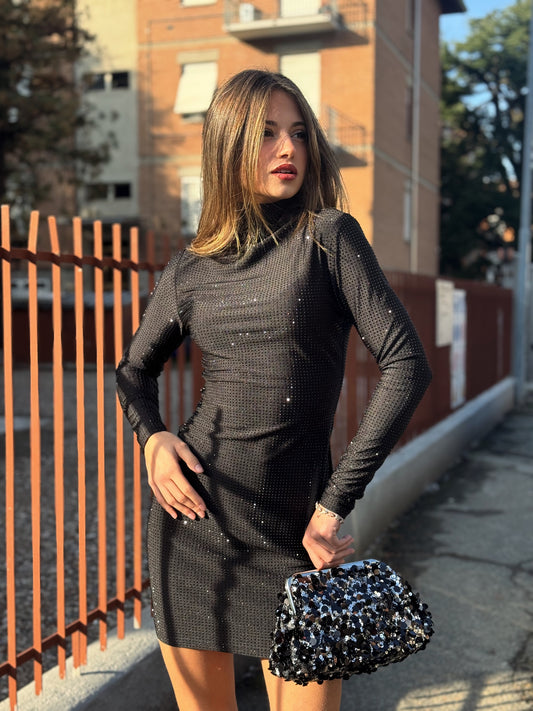 “ABITO LUPETTO STRASS” Kontatto