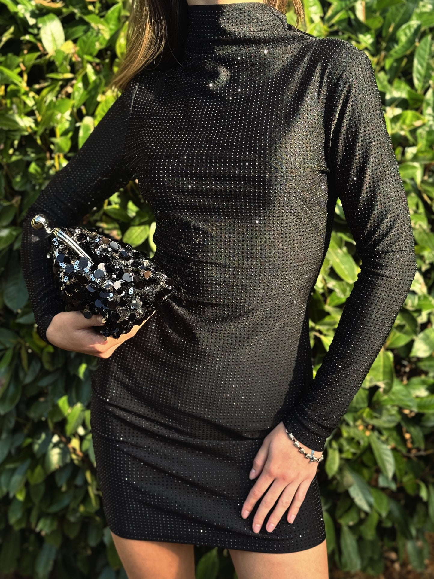 “ABITO LUPETTO STRASS” Kontatto