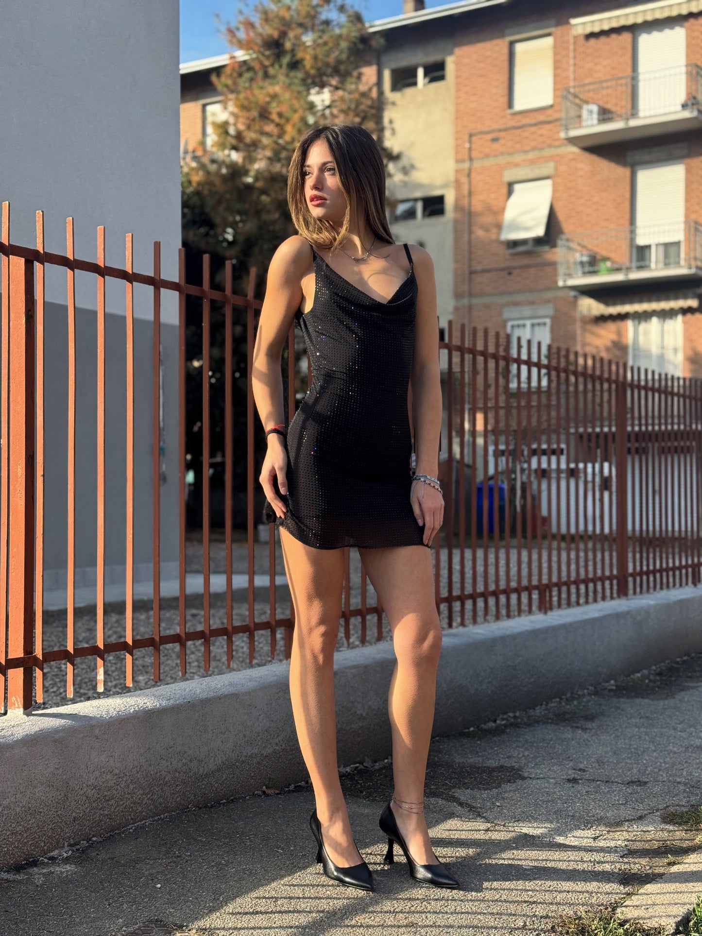 “MINI ABITO STRASS” Kontatto