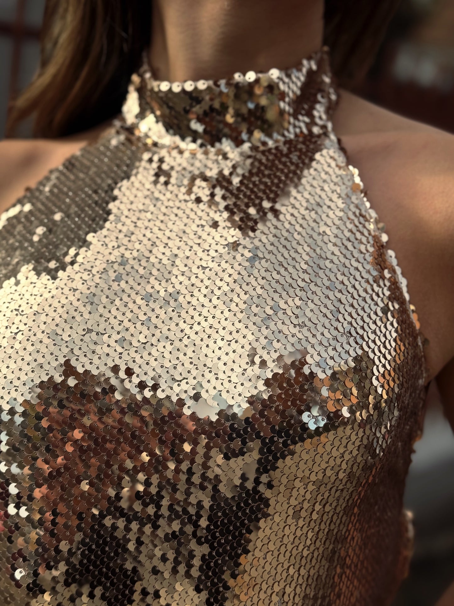 “ABITO PAILLETTES” have one